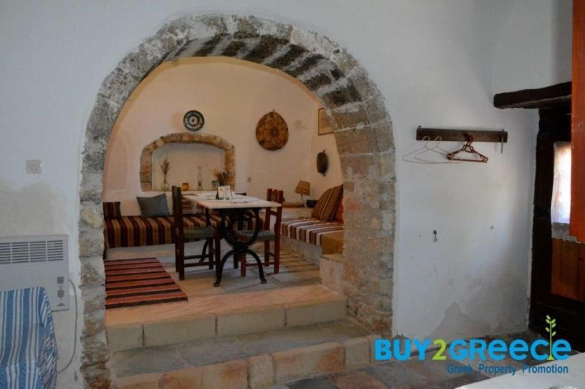 rumah dalam Monemvasia,  10719392