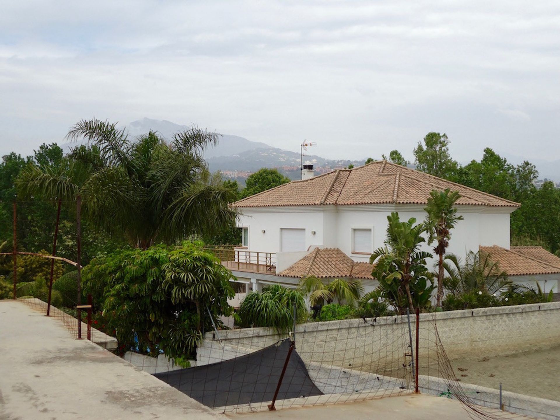 Sbarcare nel San Pedro de Alcántara, Andalusia 10719468