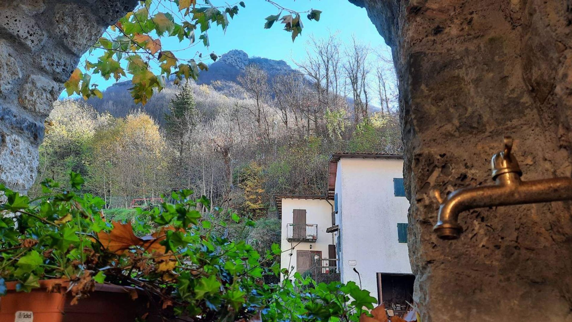 σπίτι σε Fabbriche di Vergemoli, Toscana 10719479