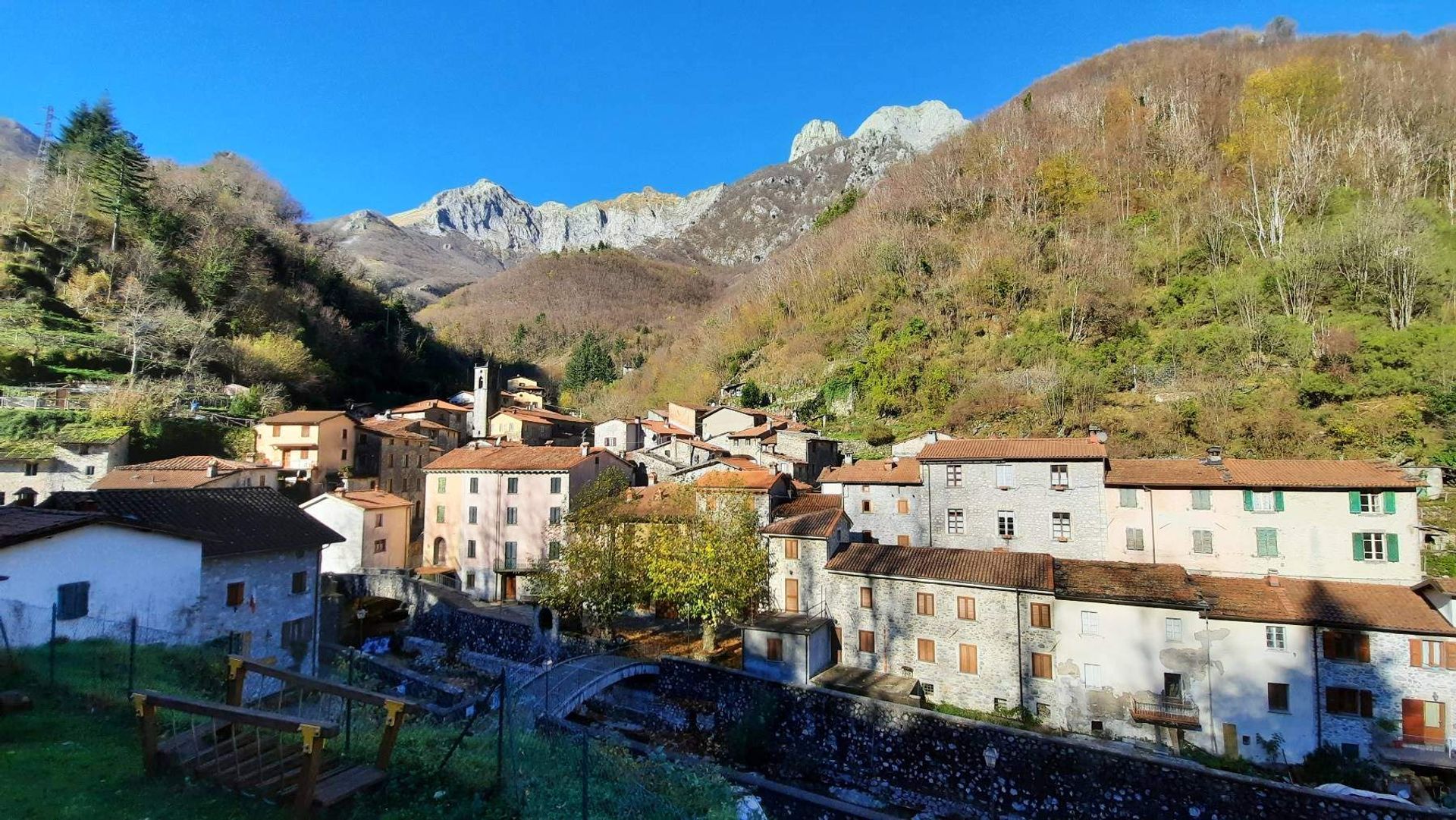 σπίτι σε Fabbriche di Vergemoli, Toscana 10719479