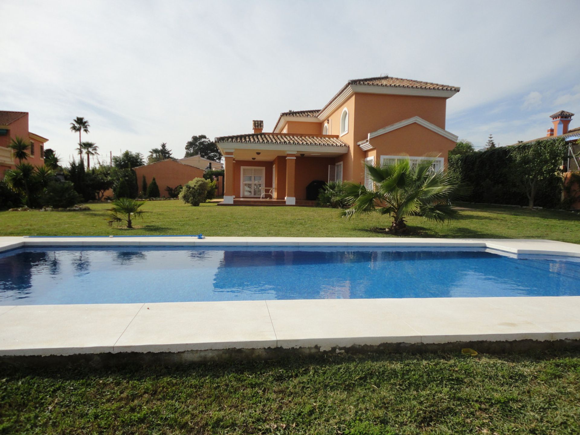 Huis in Estepona, Andalucía 10719633