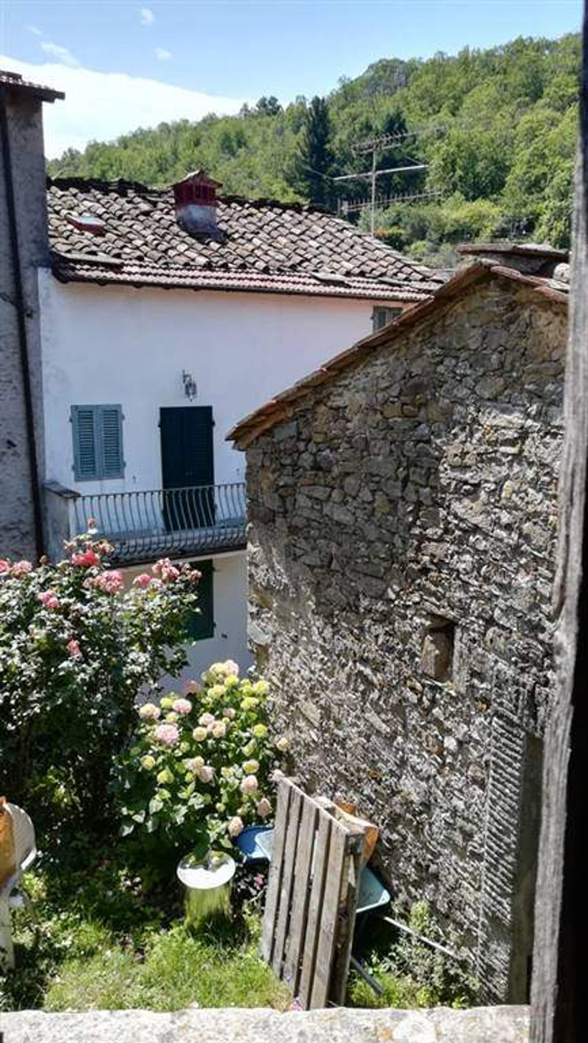 房子 在 Bagni di Lucca, Toscana 10719640