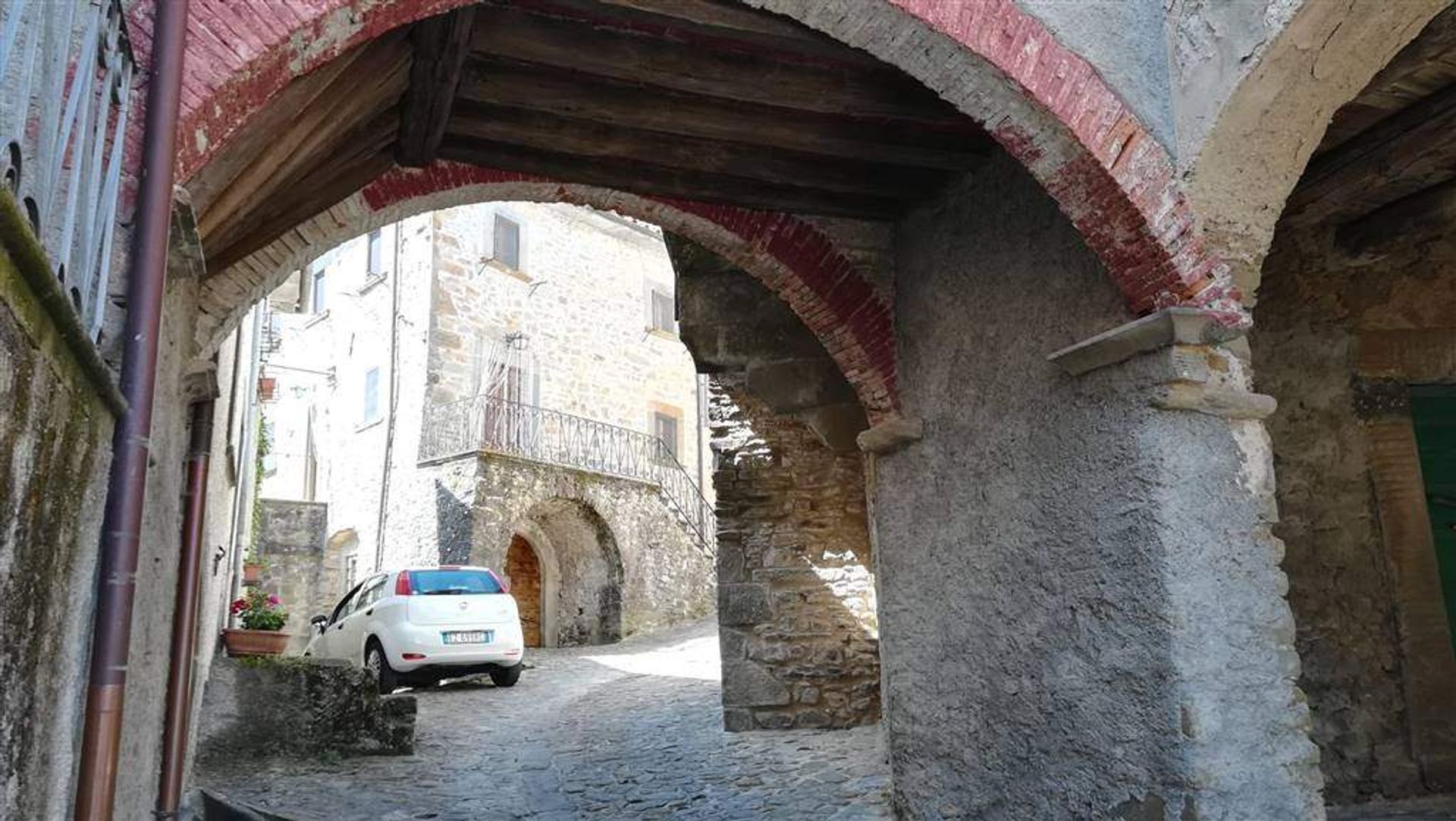 rumah dalam Bagni di Lucca, Toscana 10719641