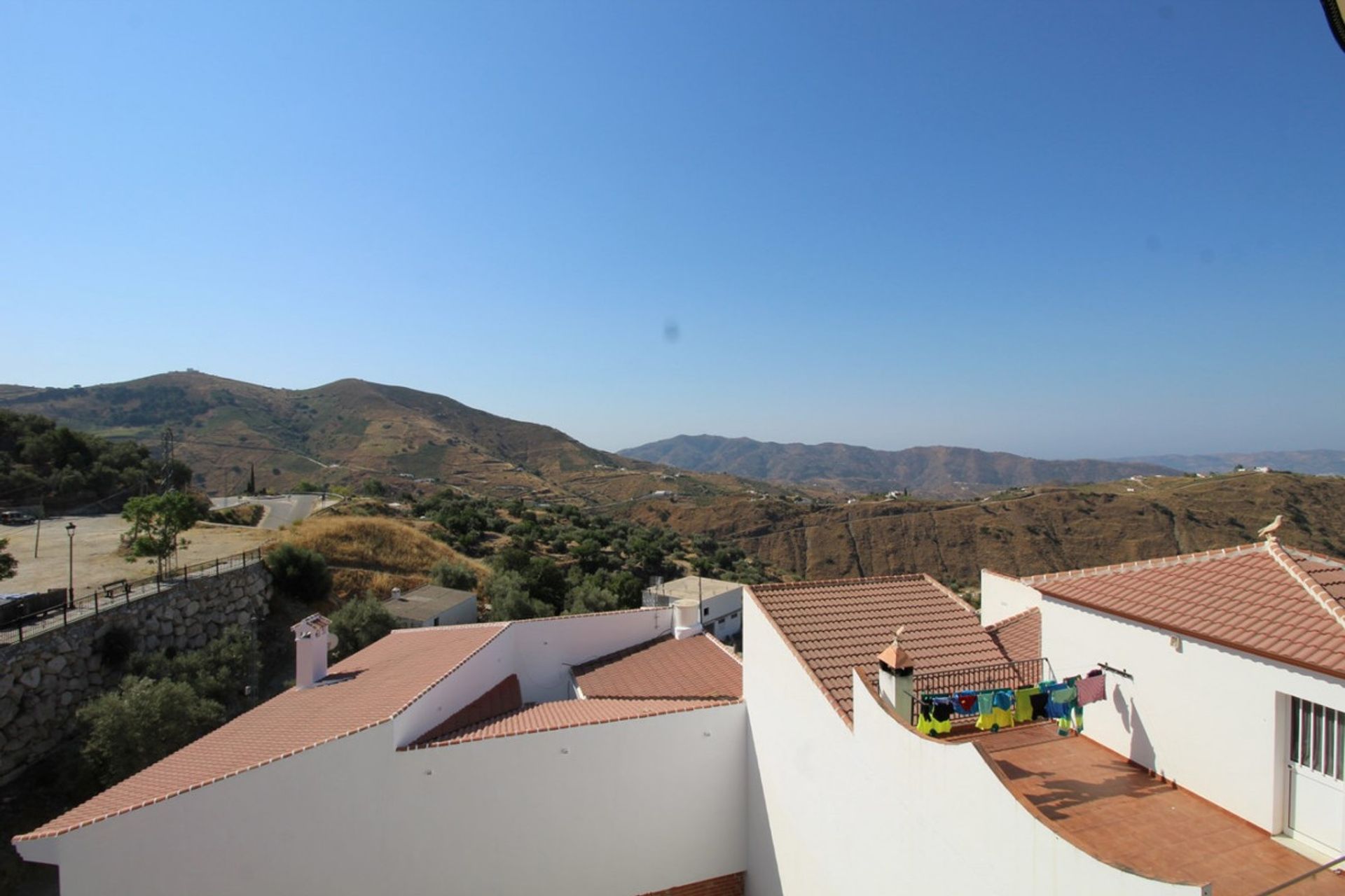 Condominium in Canillas de Aceituno, Andalucía 10719702