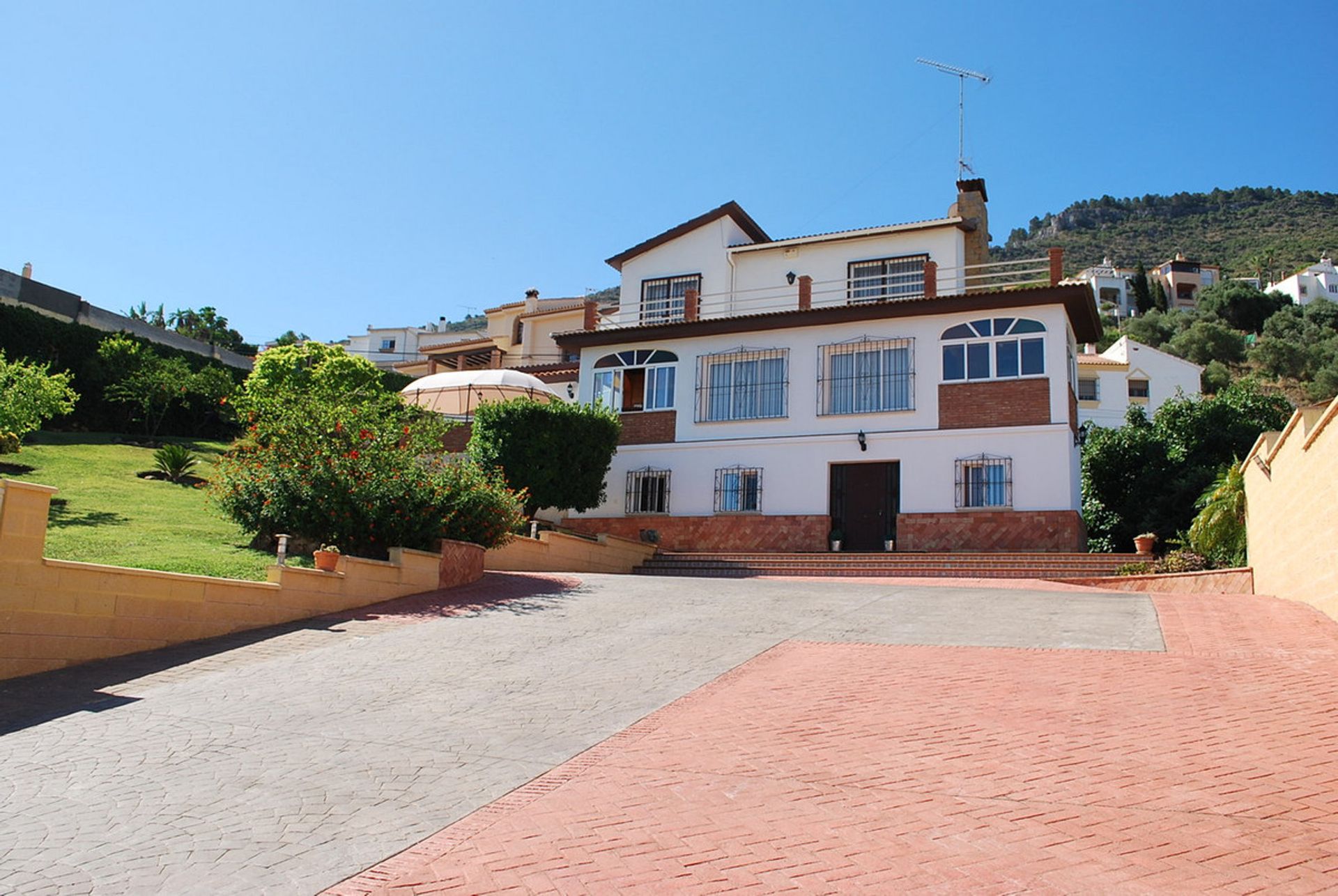 rumah dalam Alhaurín de la Torre, Andalucía 10719857