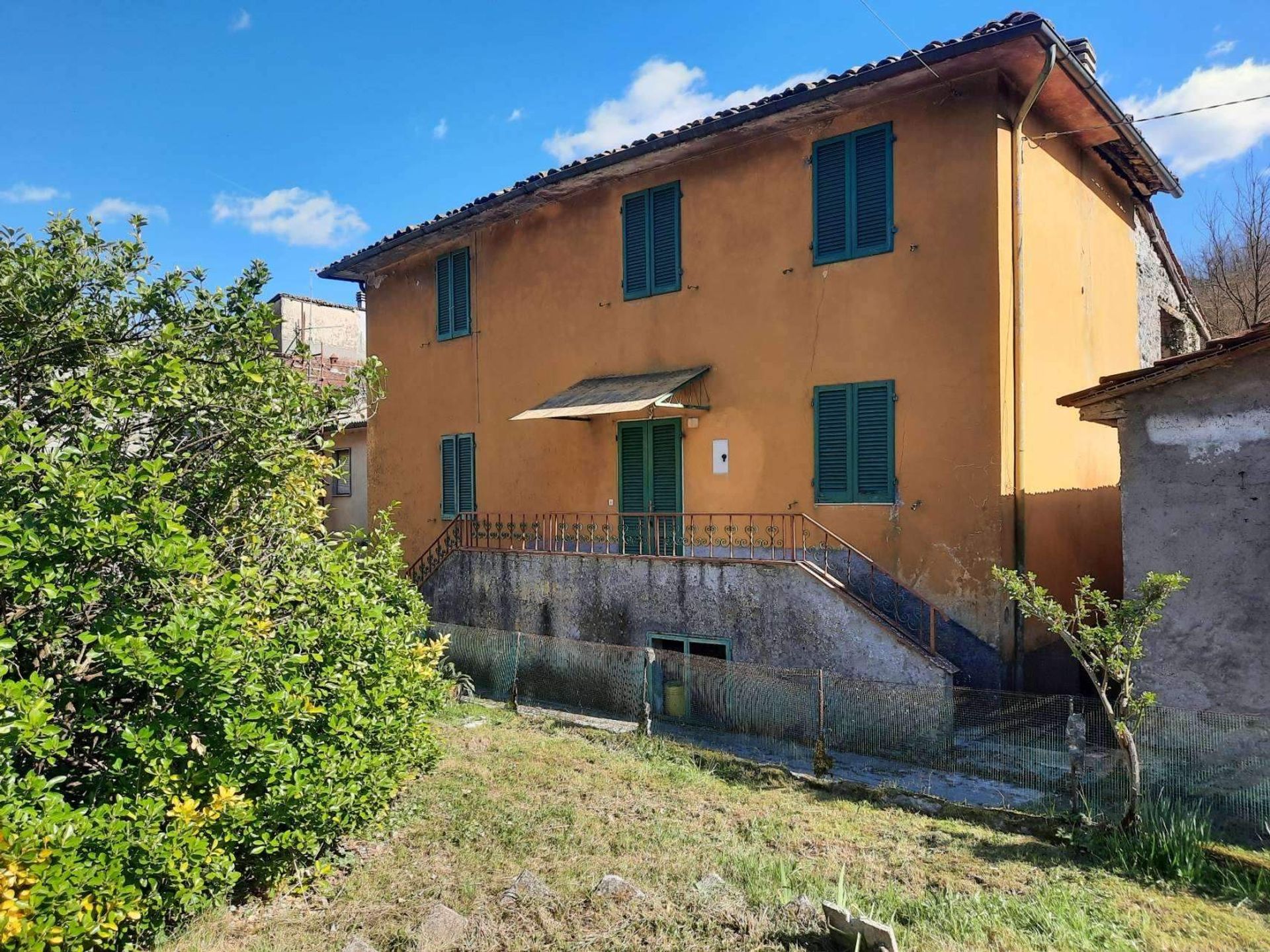 Condominium in Gallicano, Toscana 10719947