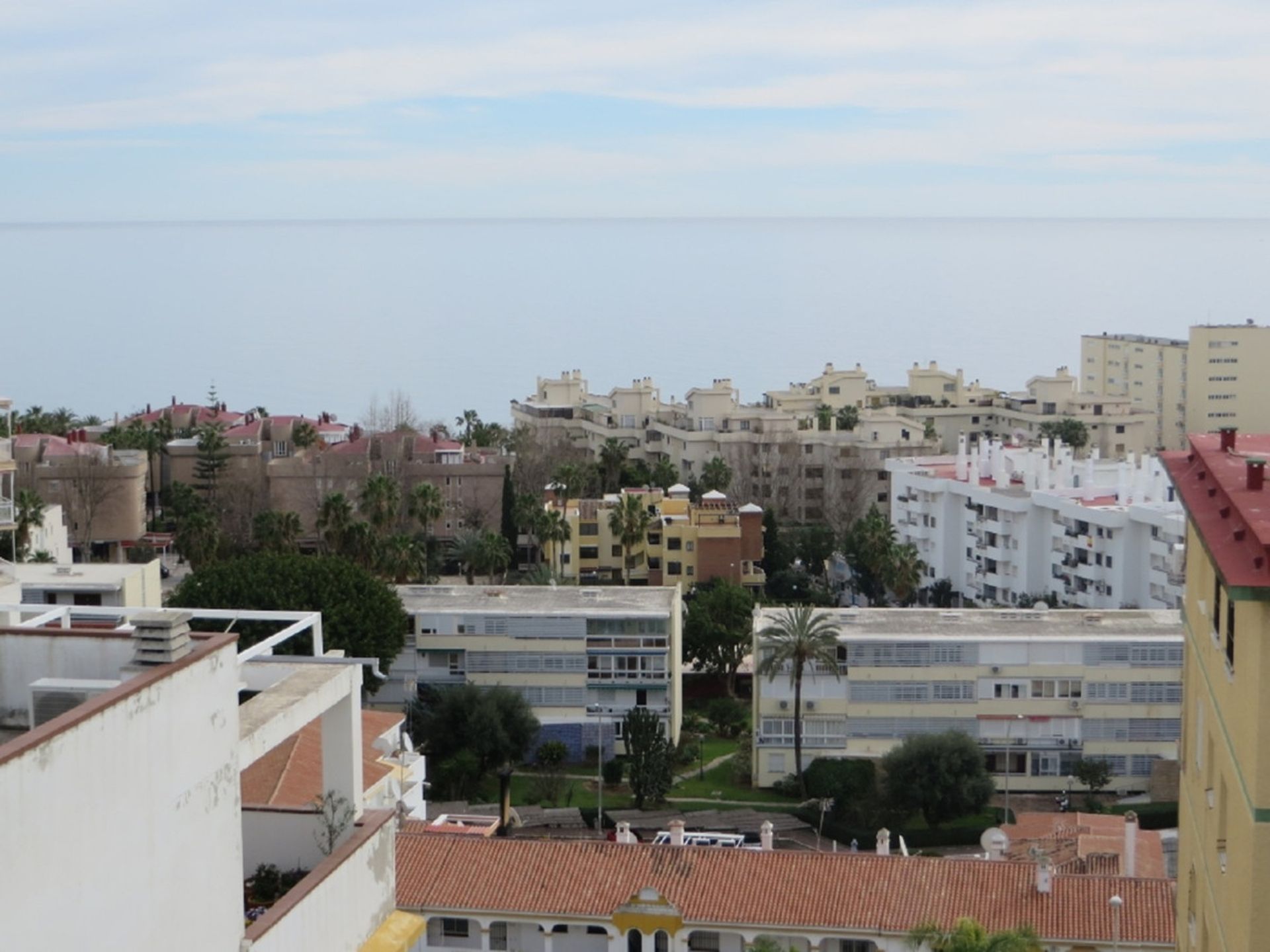 房子 在 Alhaurín de la Torre, Andalucía 10720183