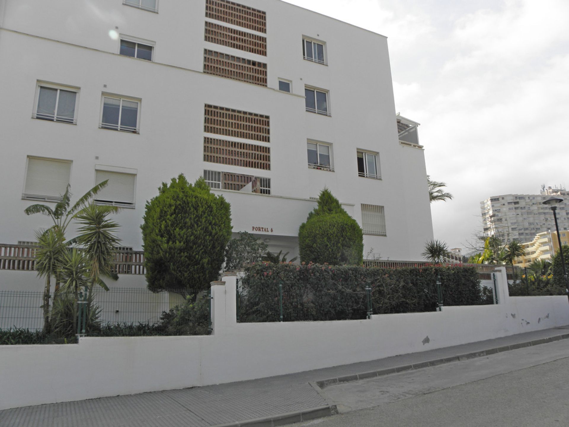 Condominium in Torremolinos, Andalucía 10720420