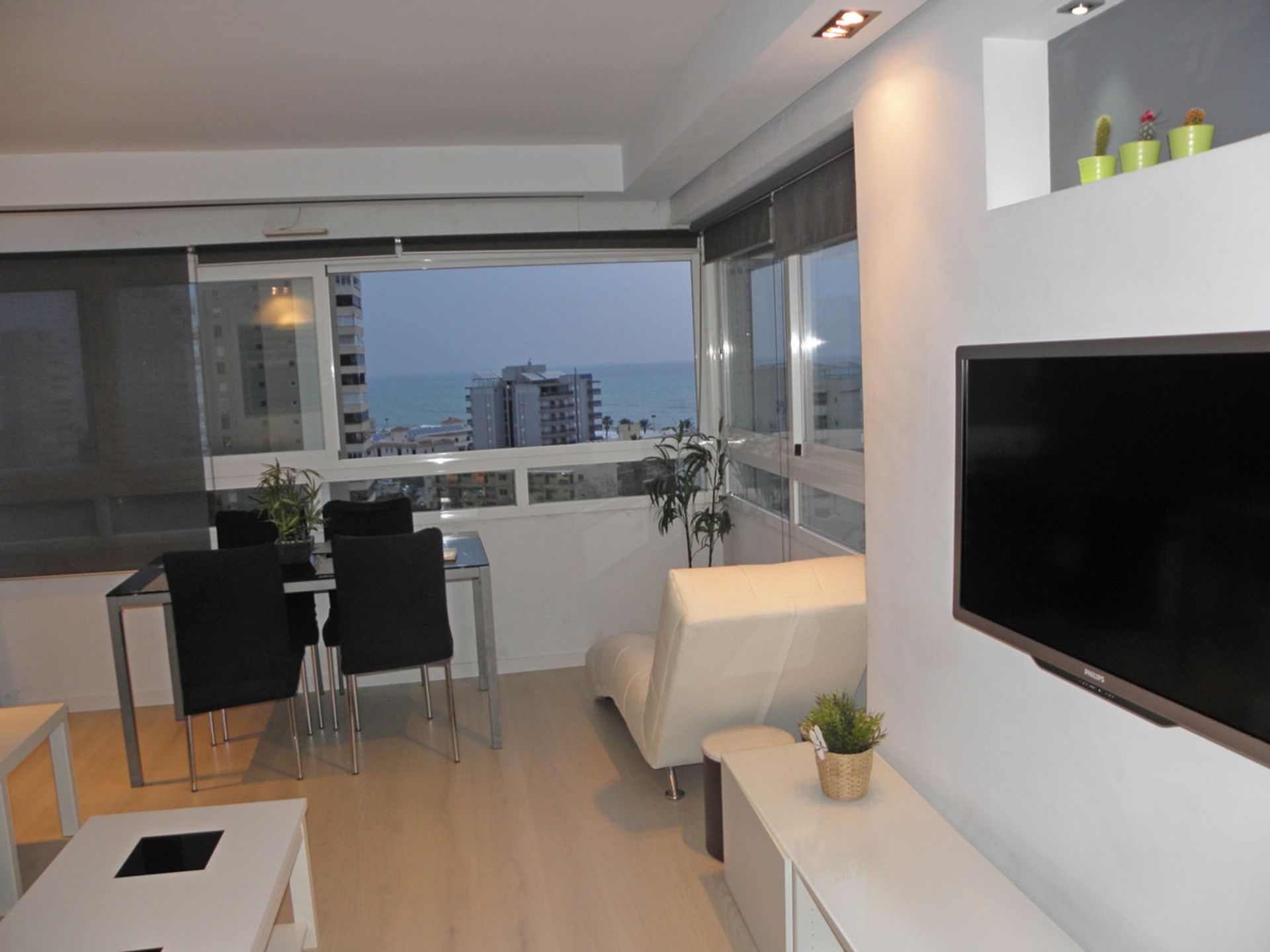 Condominium in Torremolinos, Andalucía 10720462