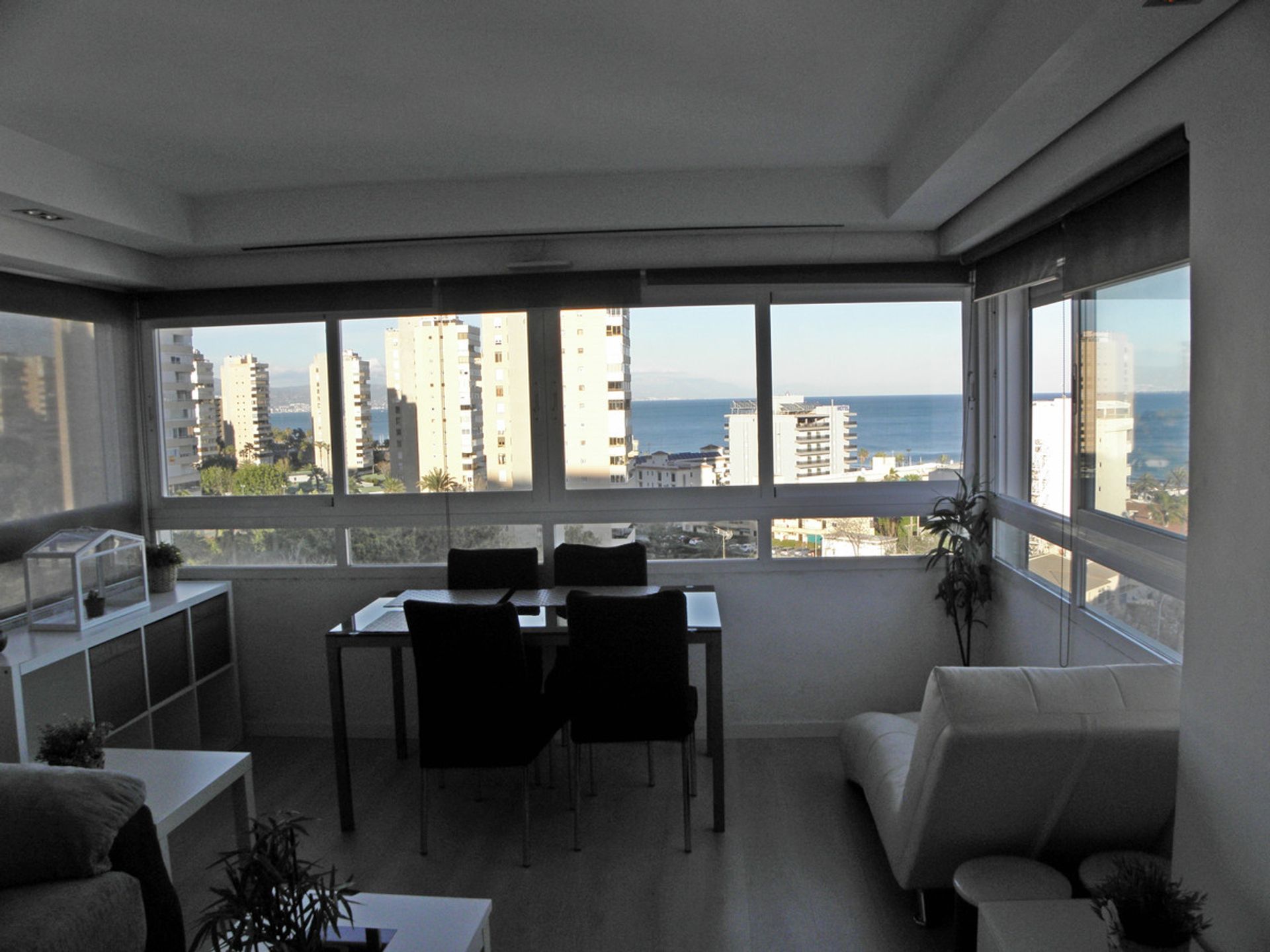 Condominium in Torremolinos, Andalucía 10720462