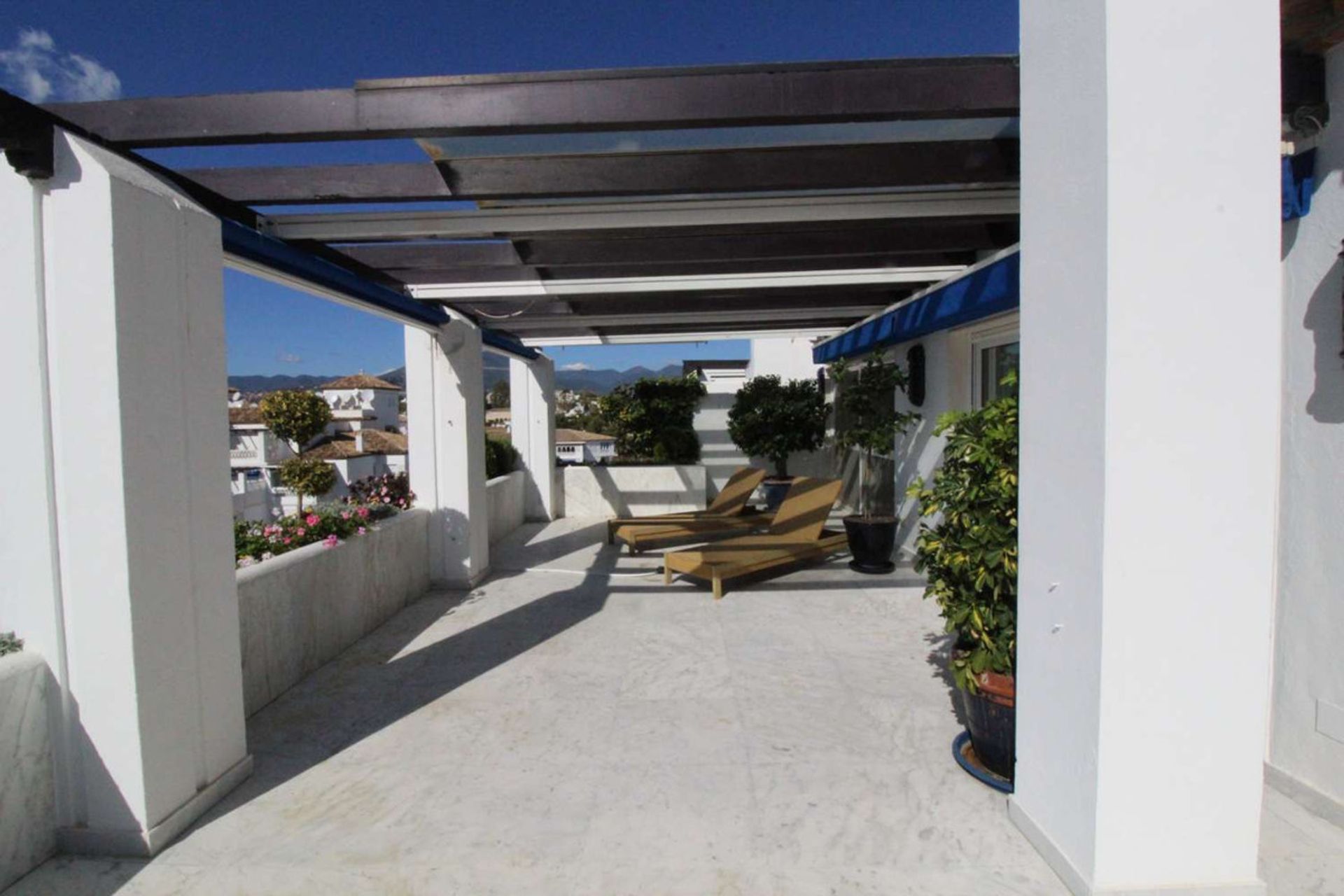 Condominium in El Angel, Andalusia 10720643