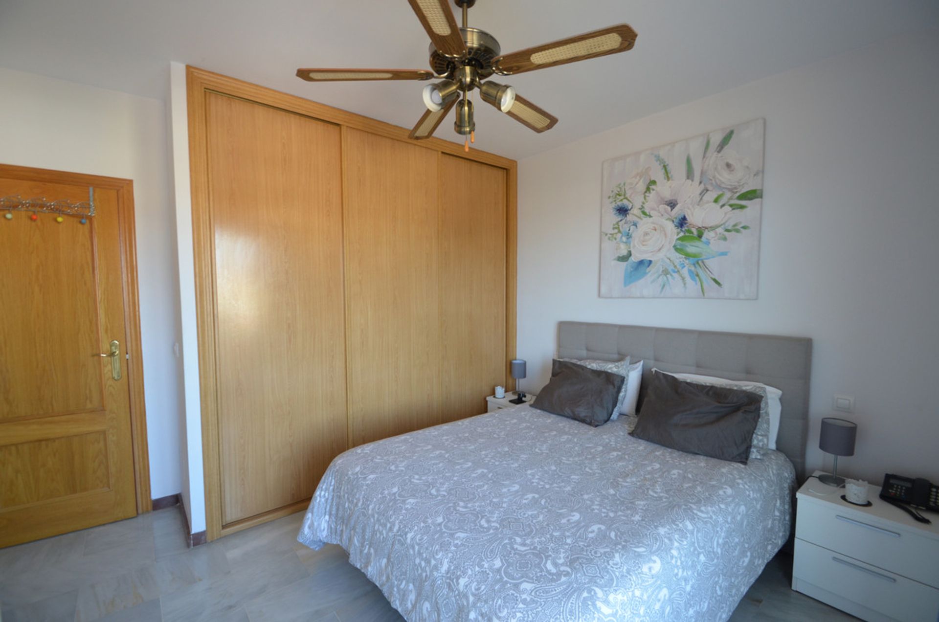 Condominium dans San Luis de Sabinillas, Andalousie 10720707