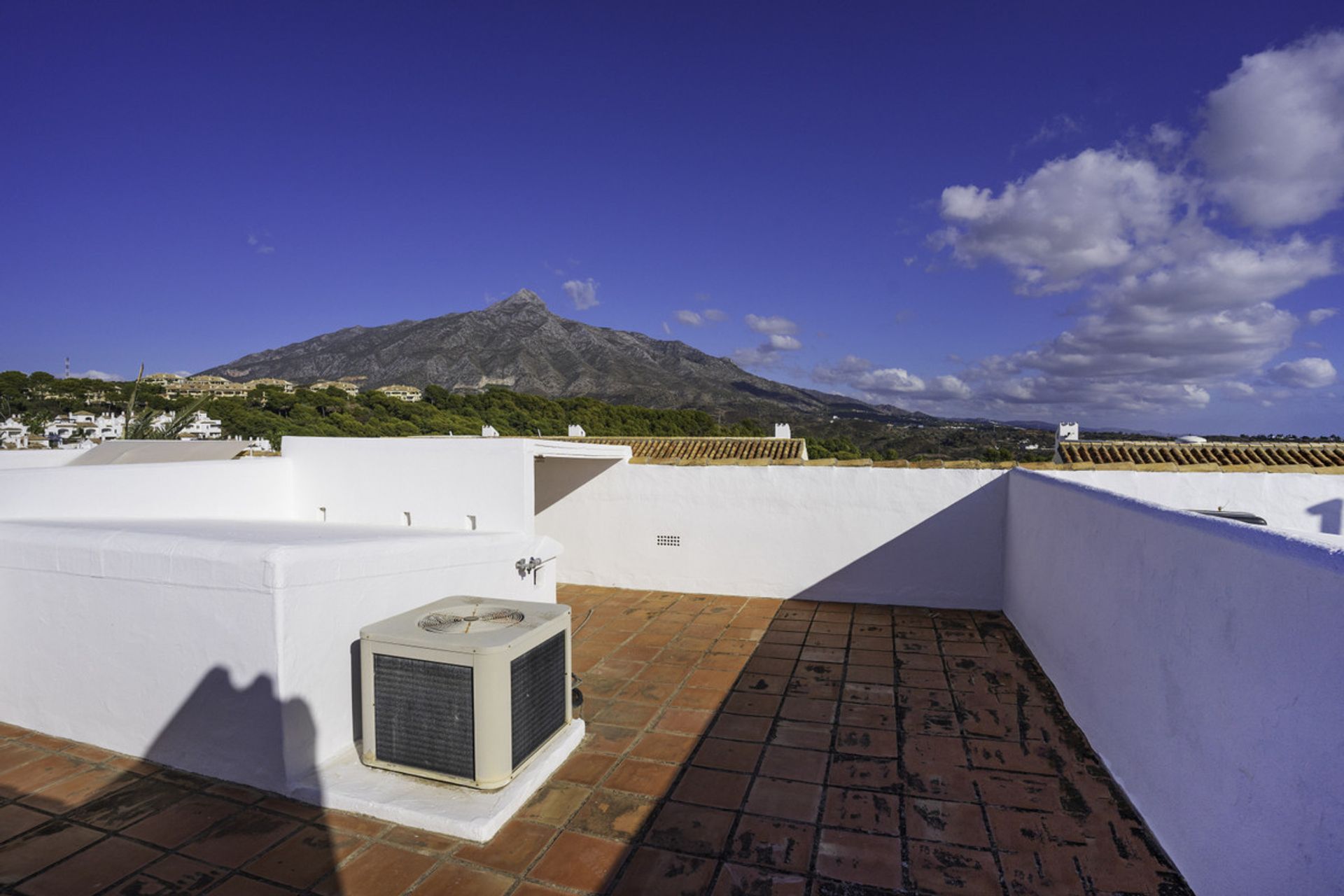 Casa nel Marbella, Andalucía 10720799