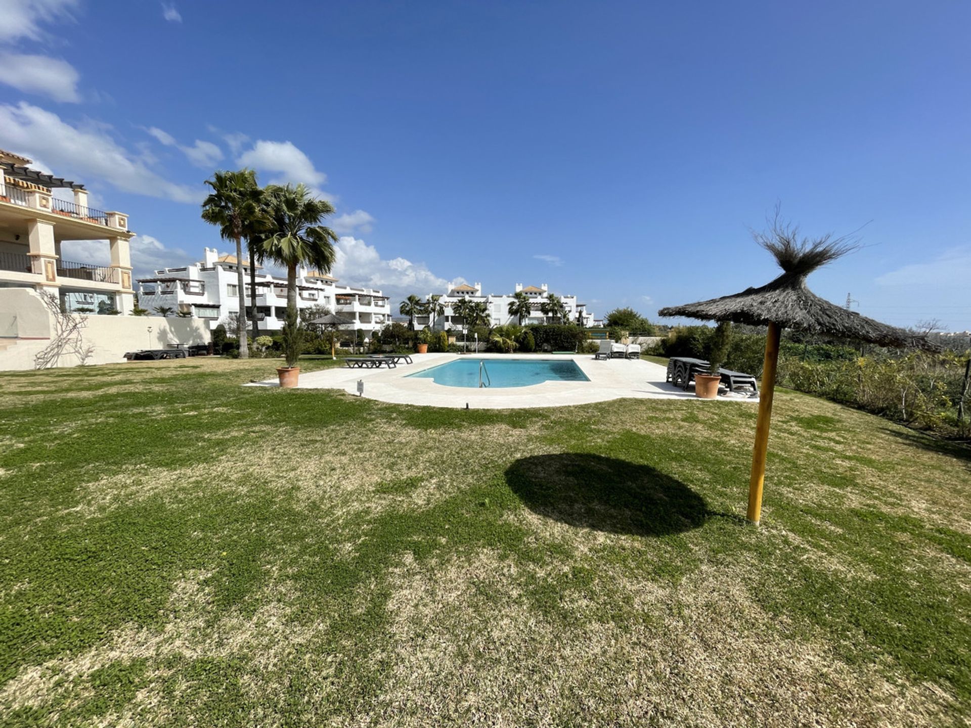 Condominio nel Estepona, Andalusia 10721063