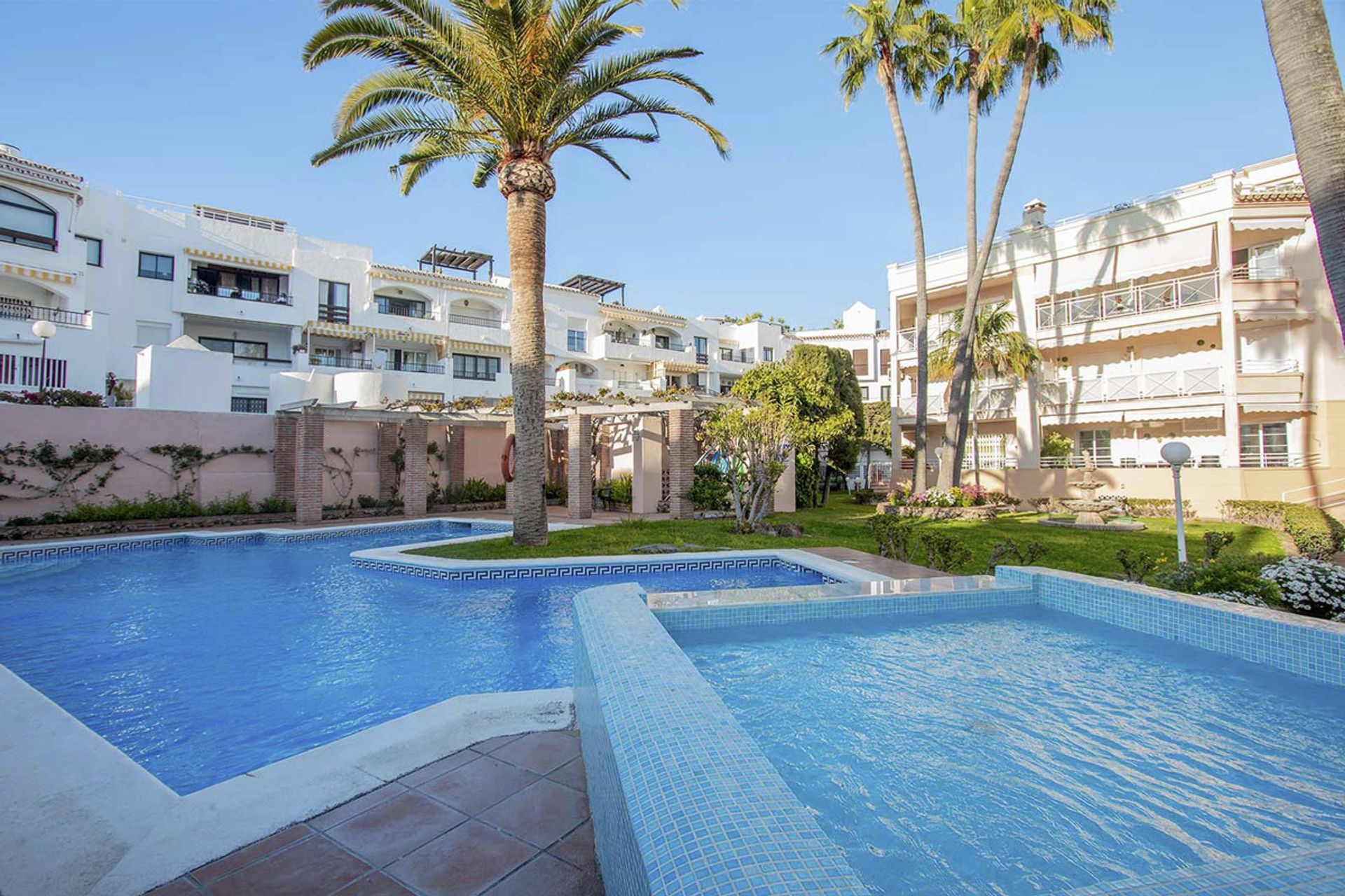 Condominium in Frigiliana, Andalucía 10721258