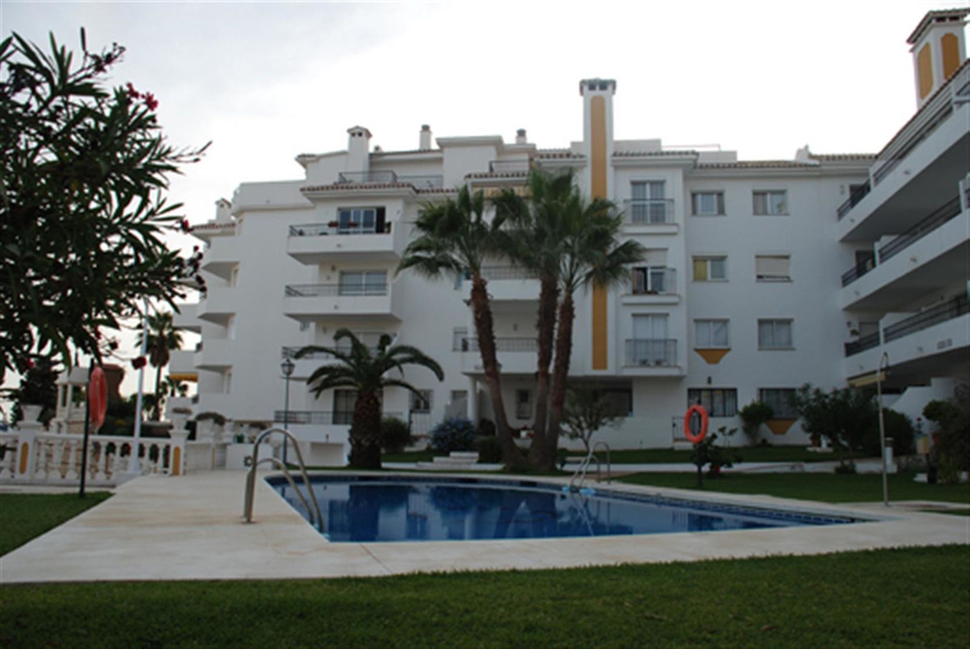 Condominio en Fuengirola, Andalucía 10721831