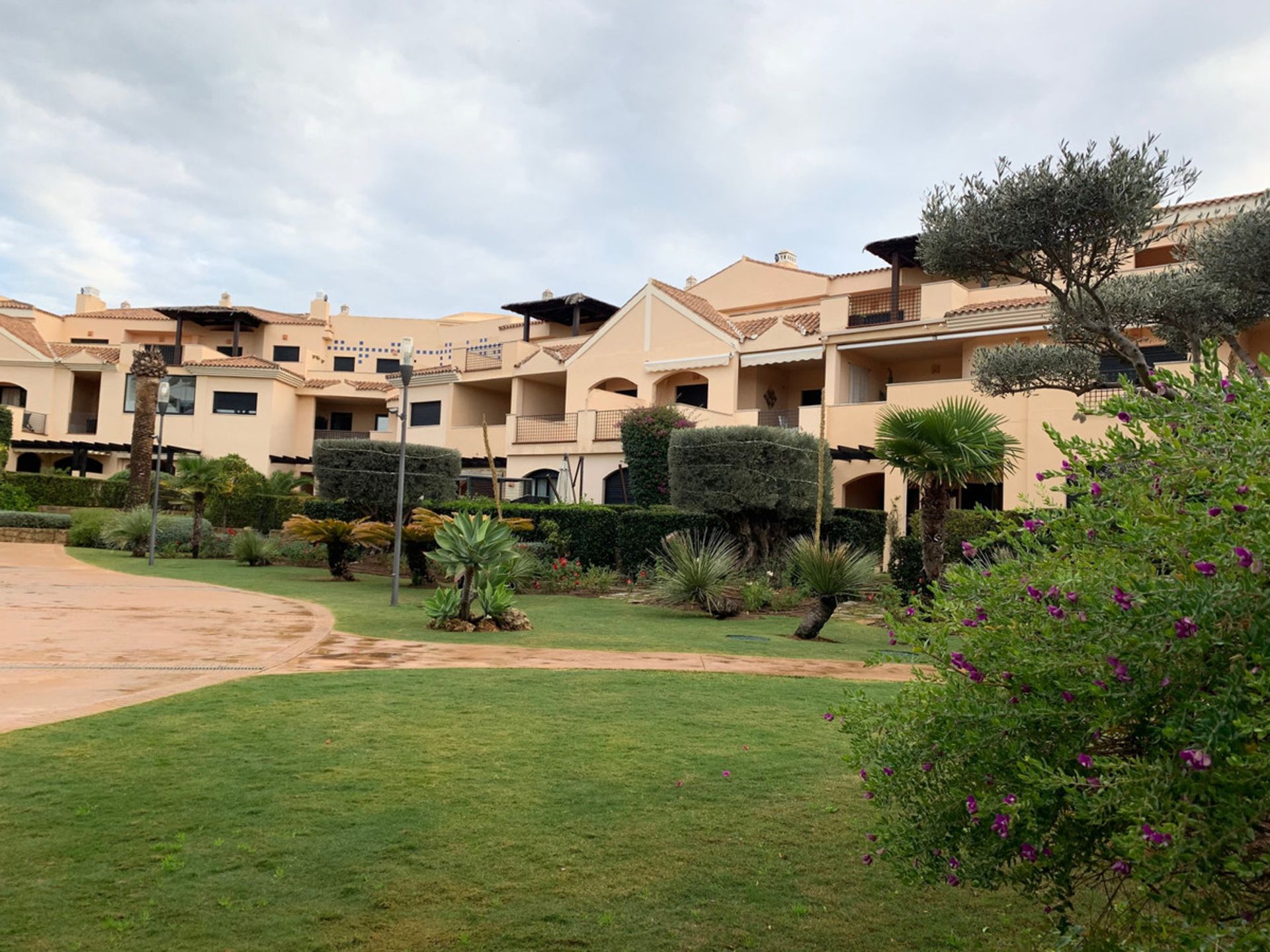 Condominium in El Angel, Andalusia 10722265