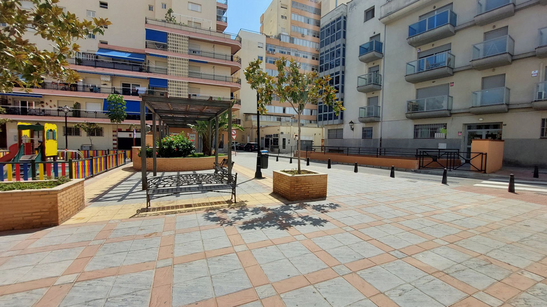 Tanah dalam Fuengirola, Andalusia 10722431