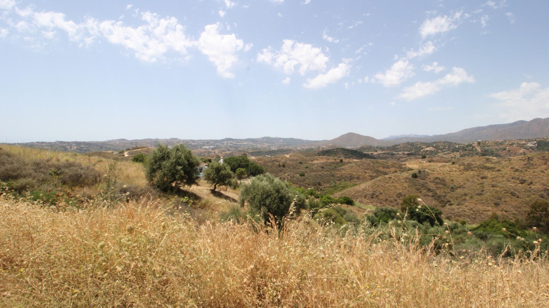 Tanah di Las Lagunas de Mijas, Andalucía 10722632