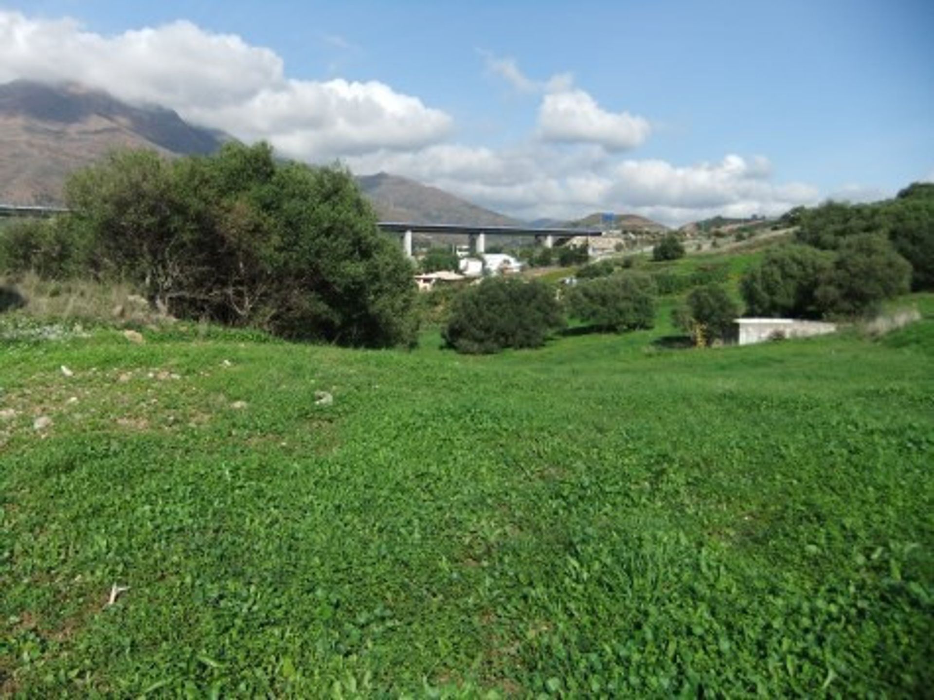 Land in Estepona, Andalucía 10722652