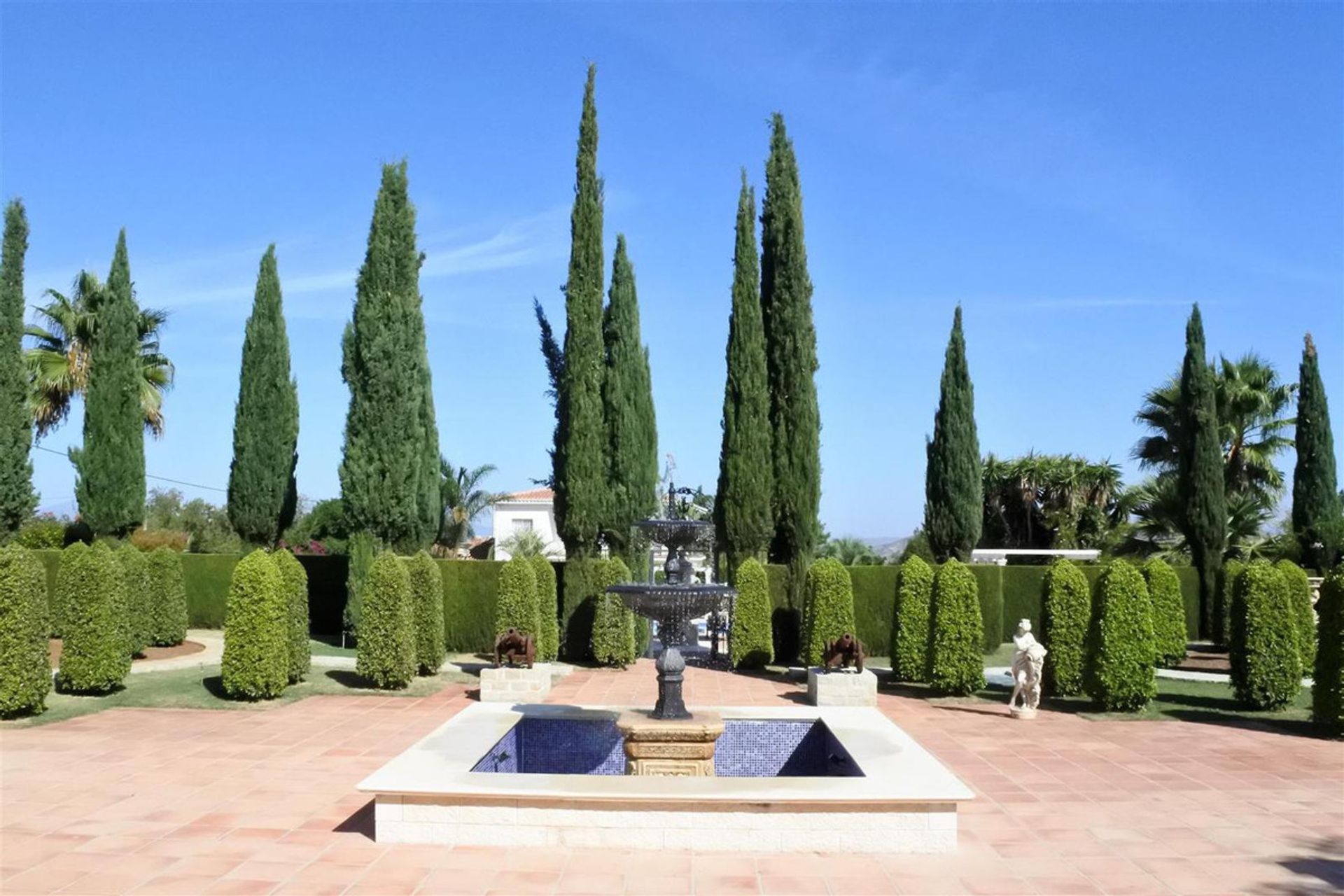 Rumah di Alhaurín el Grande, Andalucía 10722655