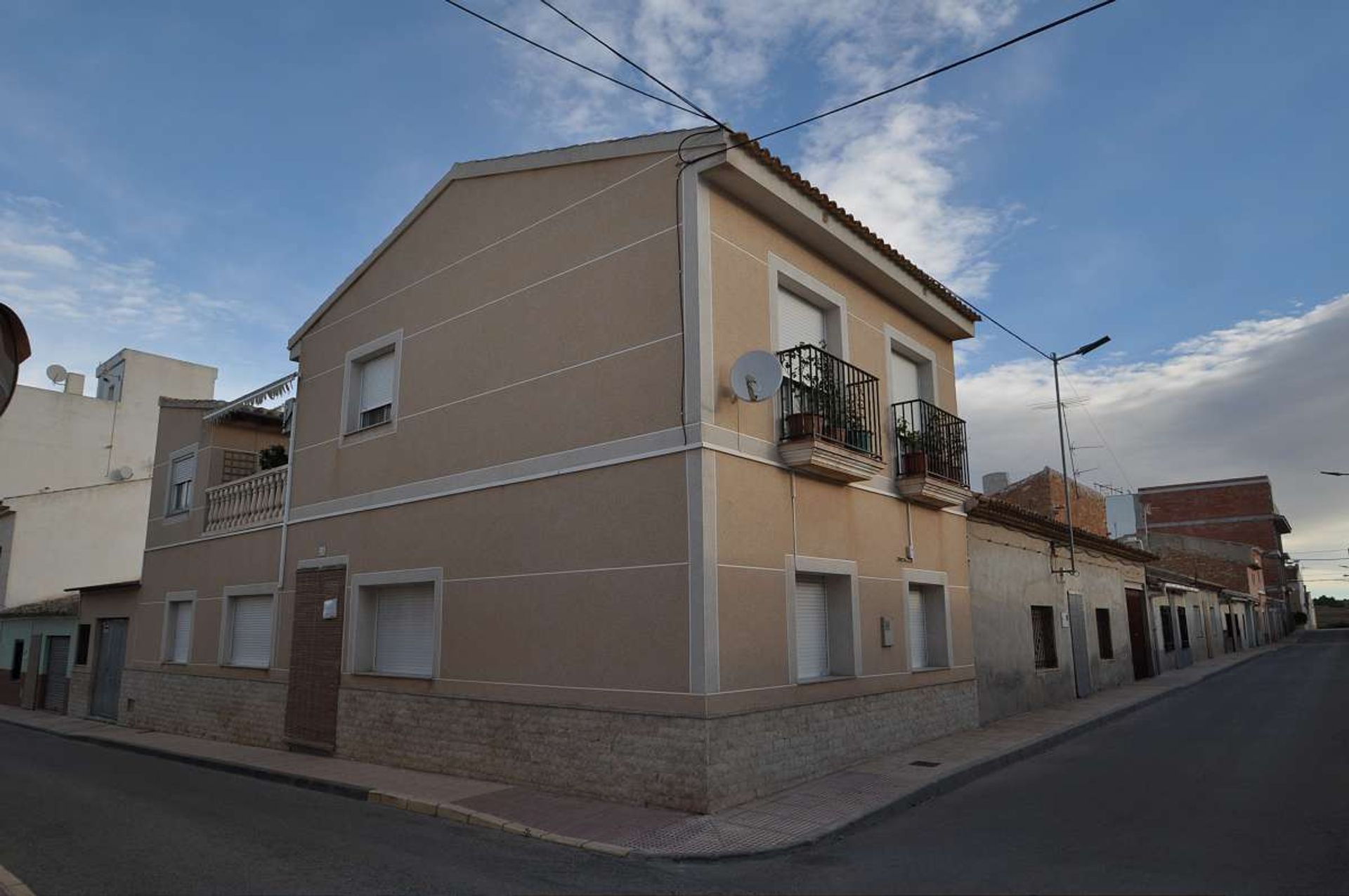 House in Pinoso, Valencia 10722900