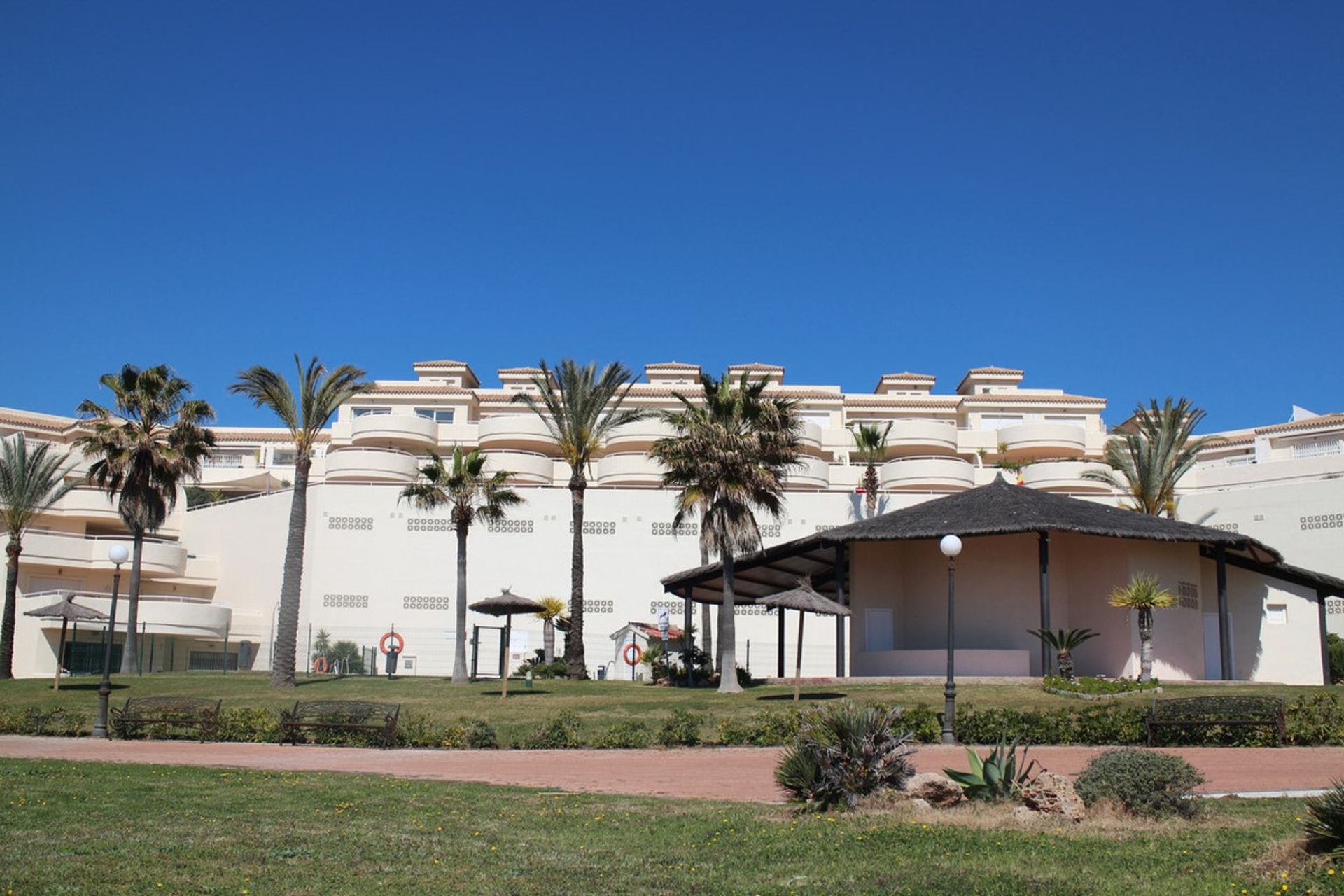 Kondominium dalam Estepona, Andalusia 10723032