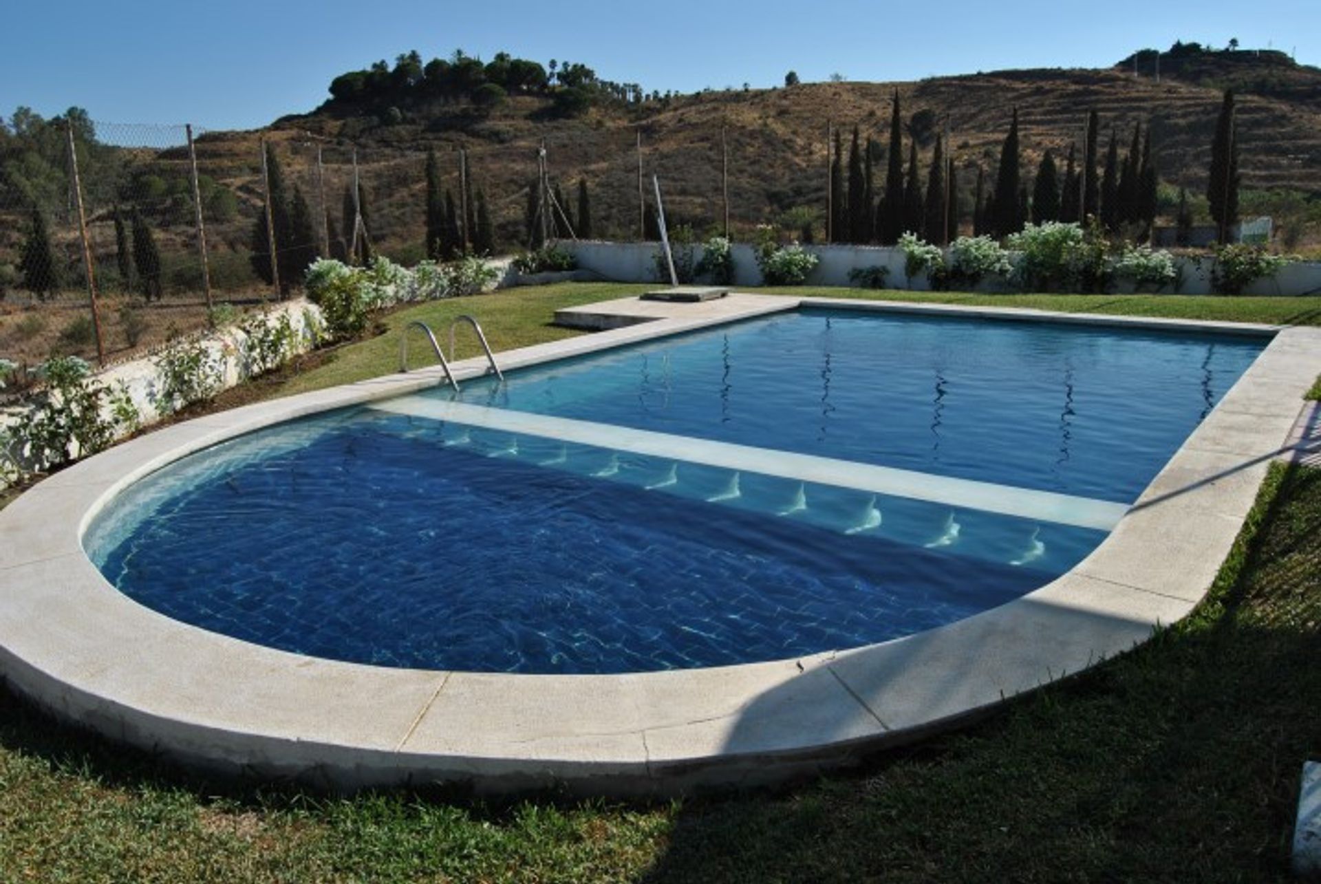 Terre dans Las Lagunas de Mijas, Andalucía 10723258