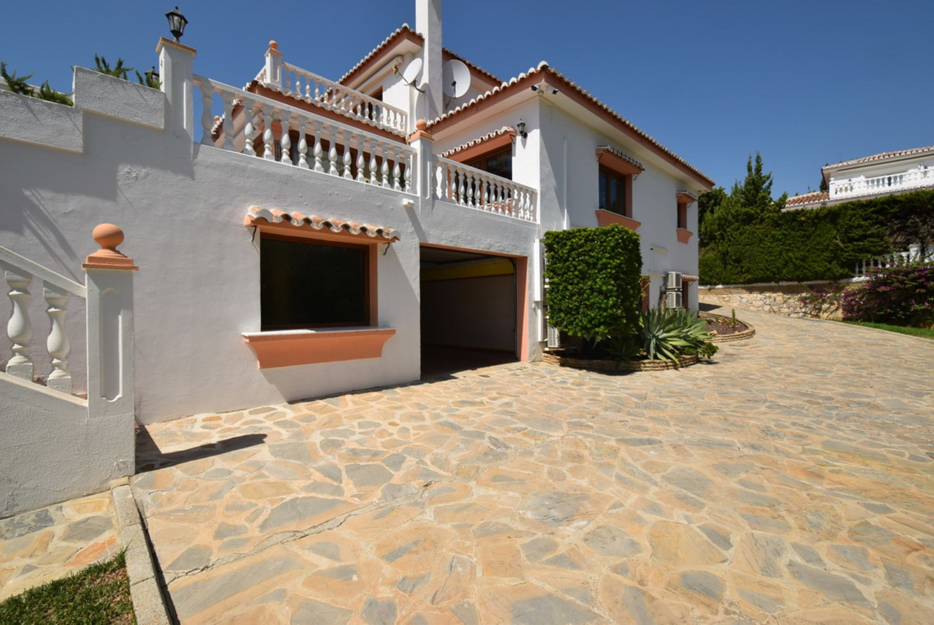 House in Las Lagunas de Mijas, Andalucía 10723492