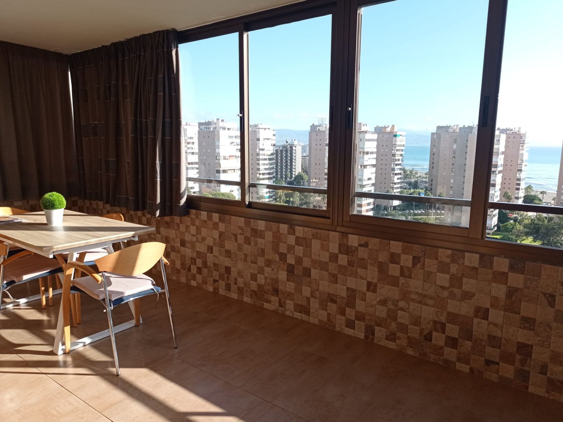 Квартира в Torremolinos, Andalucía 10723540