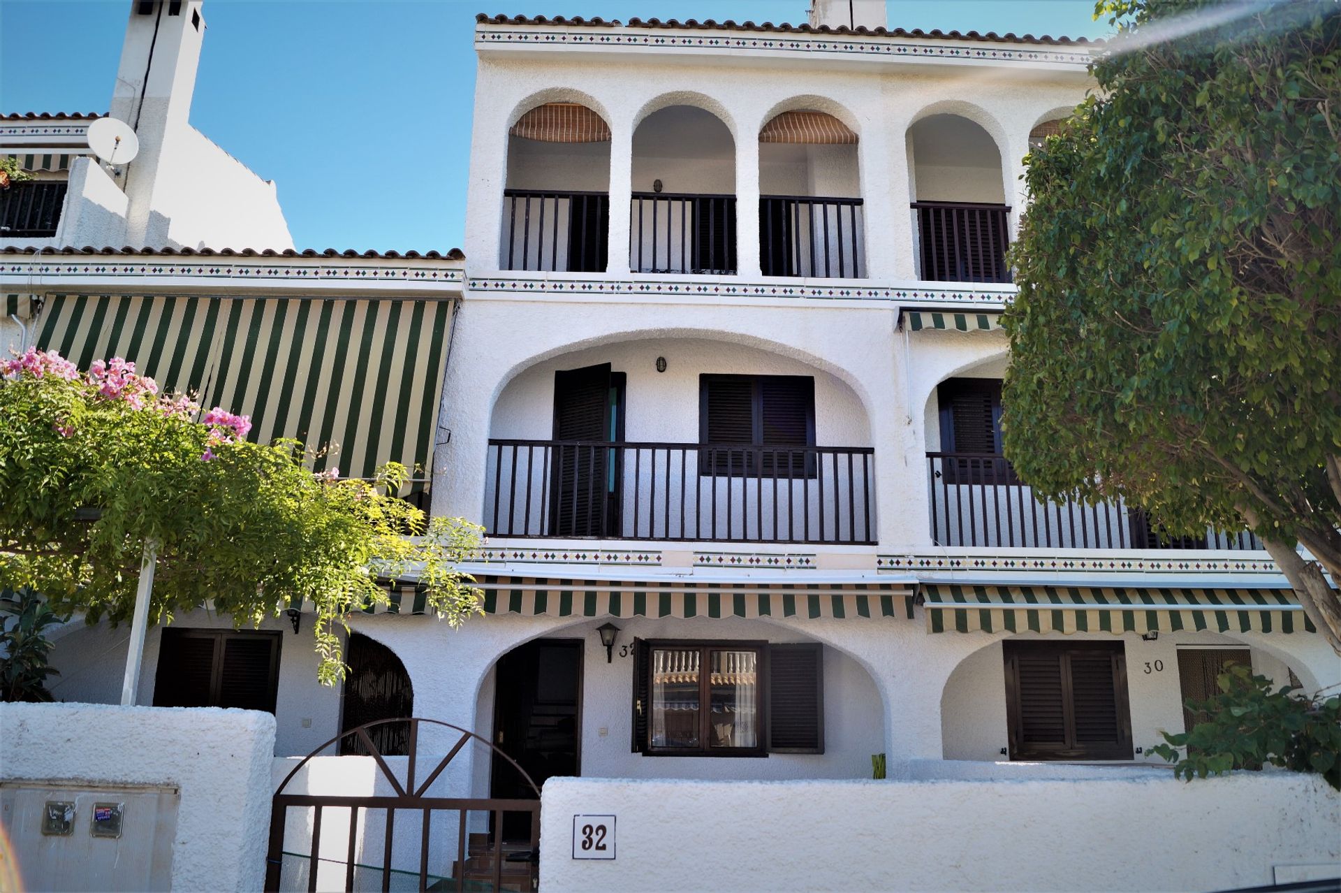 House in Santa Pola, Comunidad Valenciana 10723632