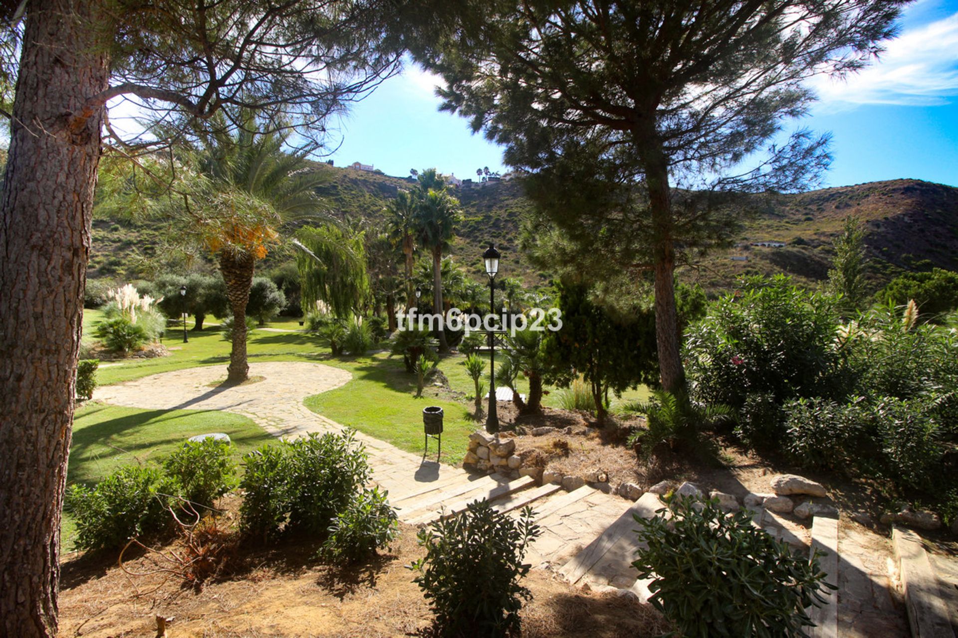 rumah dalam Castillo de Sabinillas, Andalusia 10723671