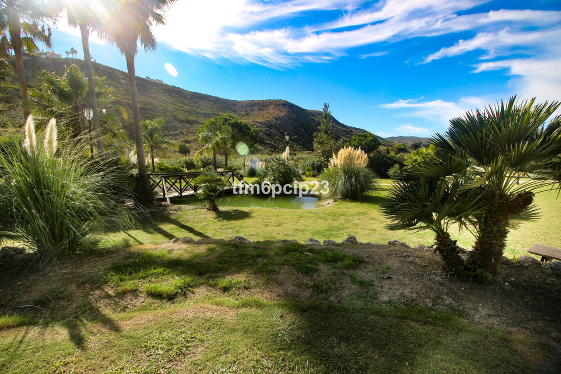 rumah dalam Castillo de Sabinillas, Andalusia 10723671