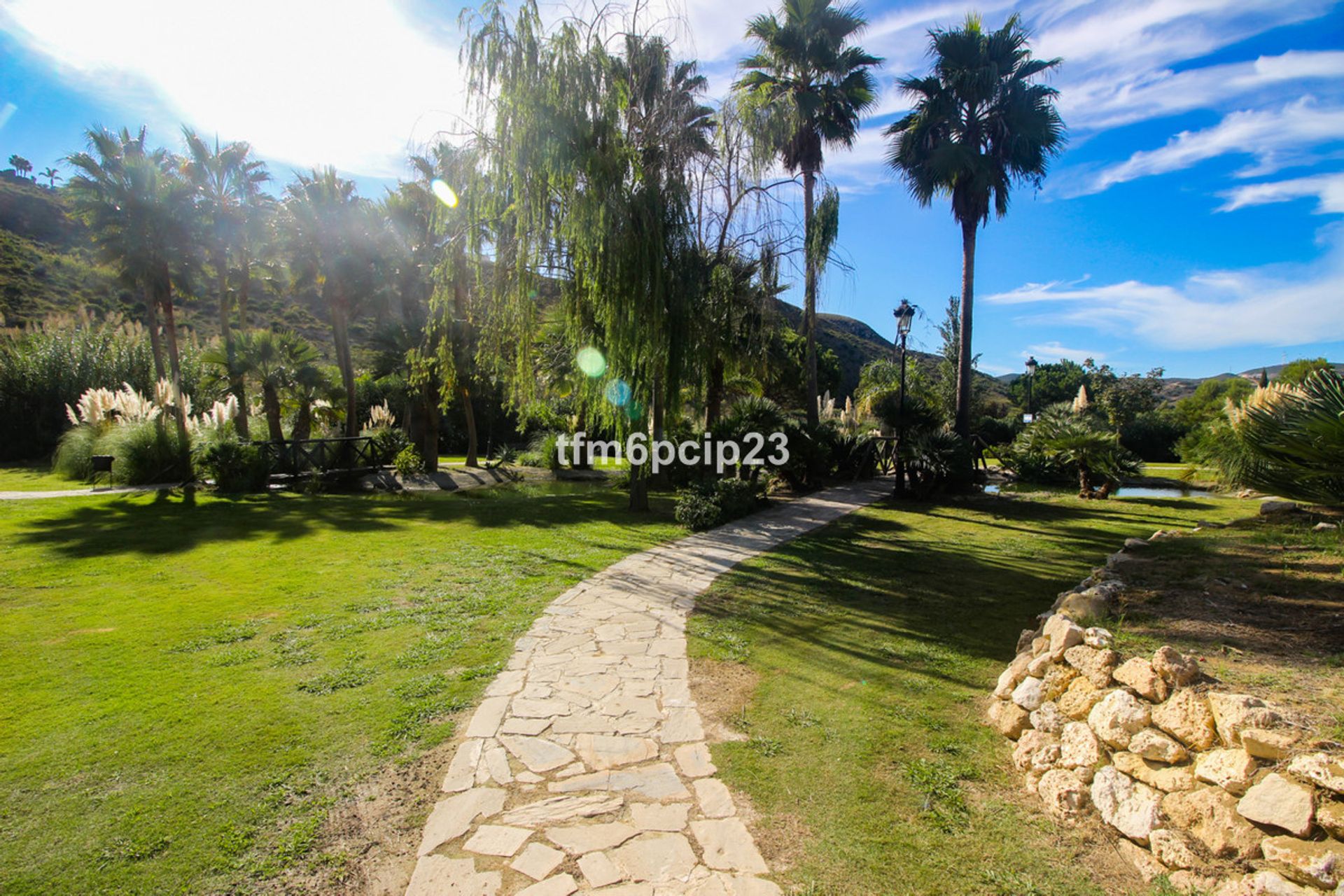 rumah dalam Castillo de Sabinillas, Andalusia 10723671