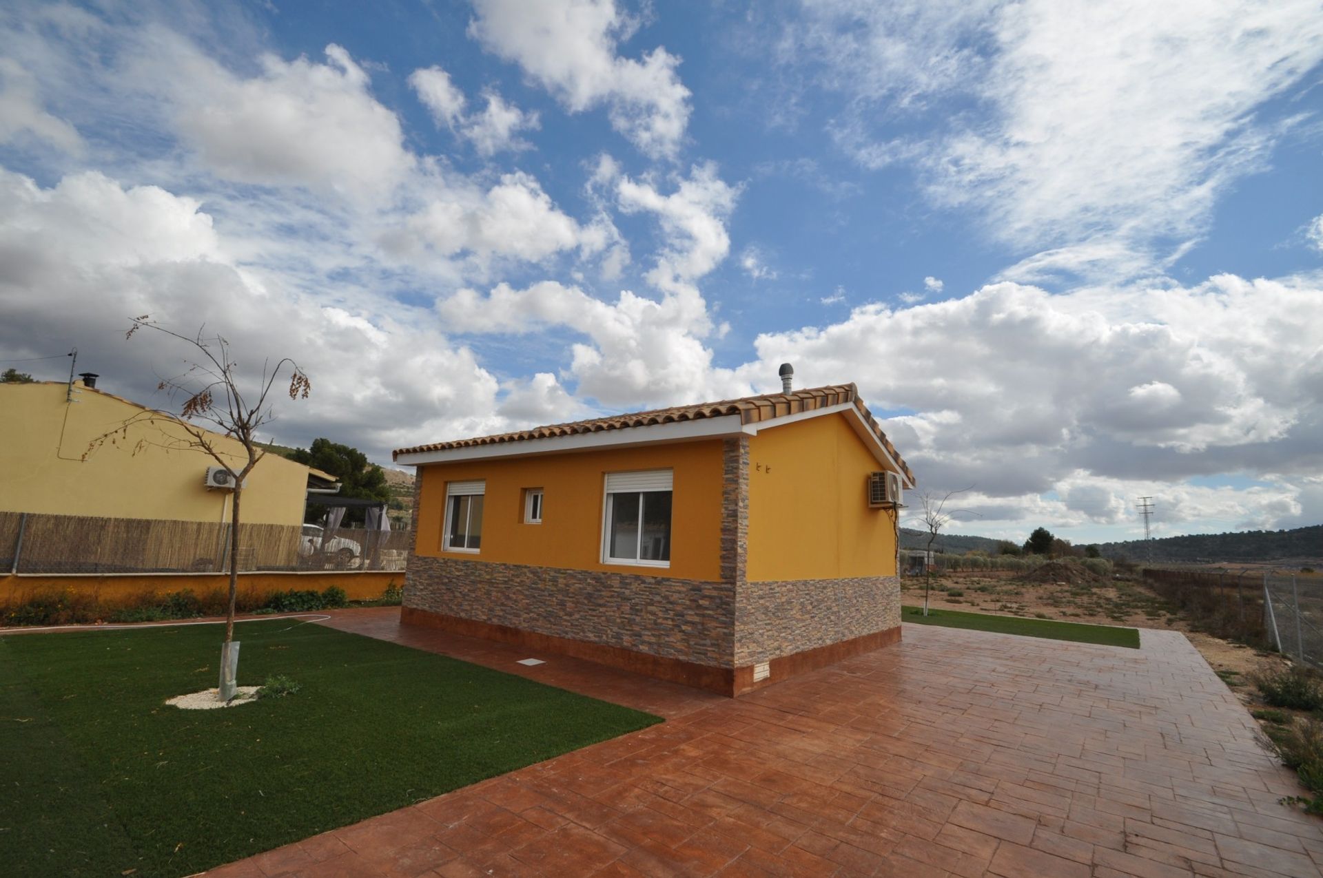 House in Pinoso, Comunidad Valenciana 10723679