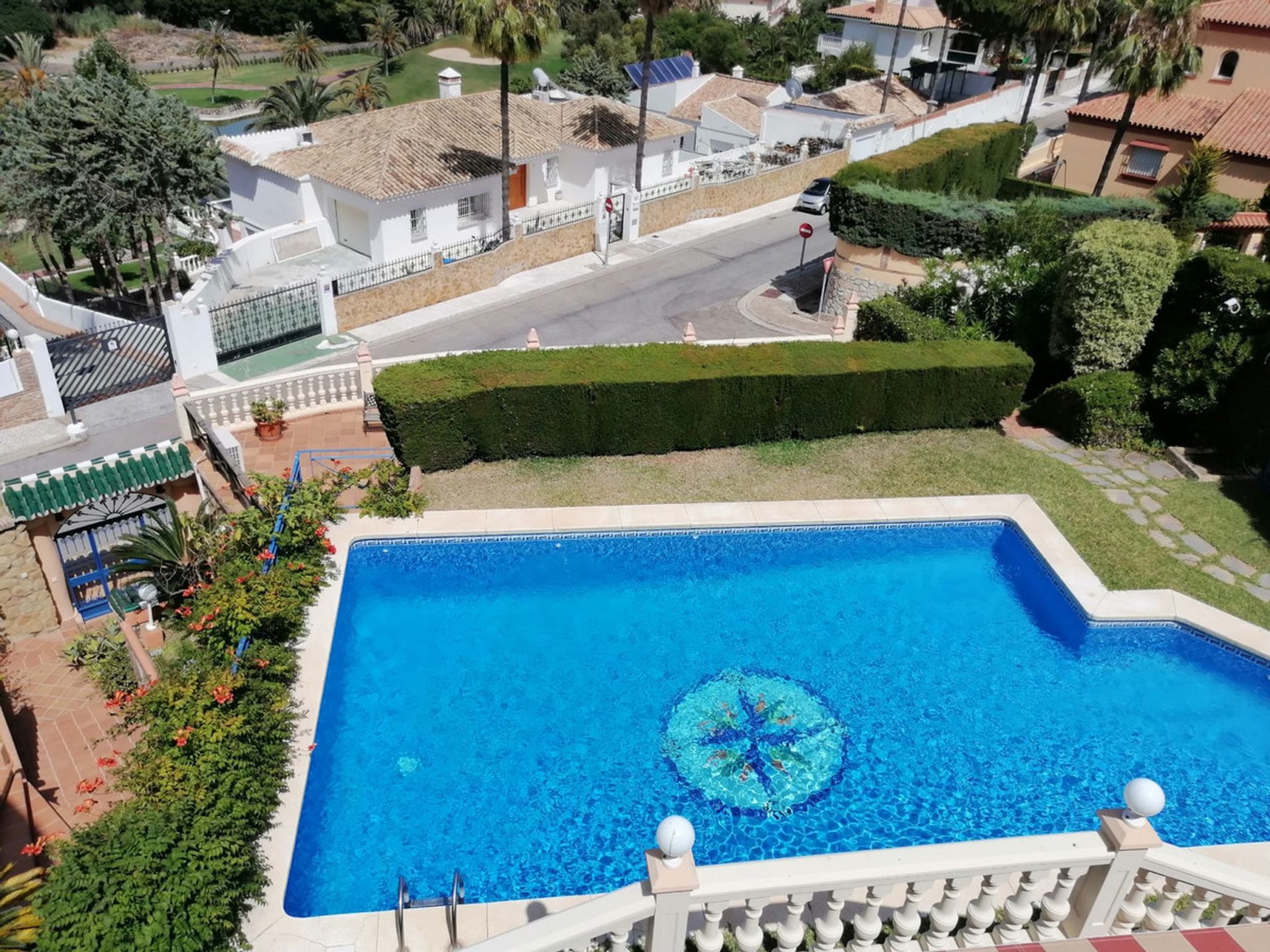 Кондоминиум в Las Lagunas de Mijas, Andalucía 10723828