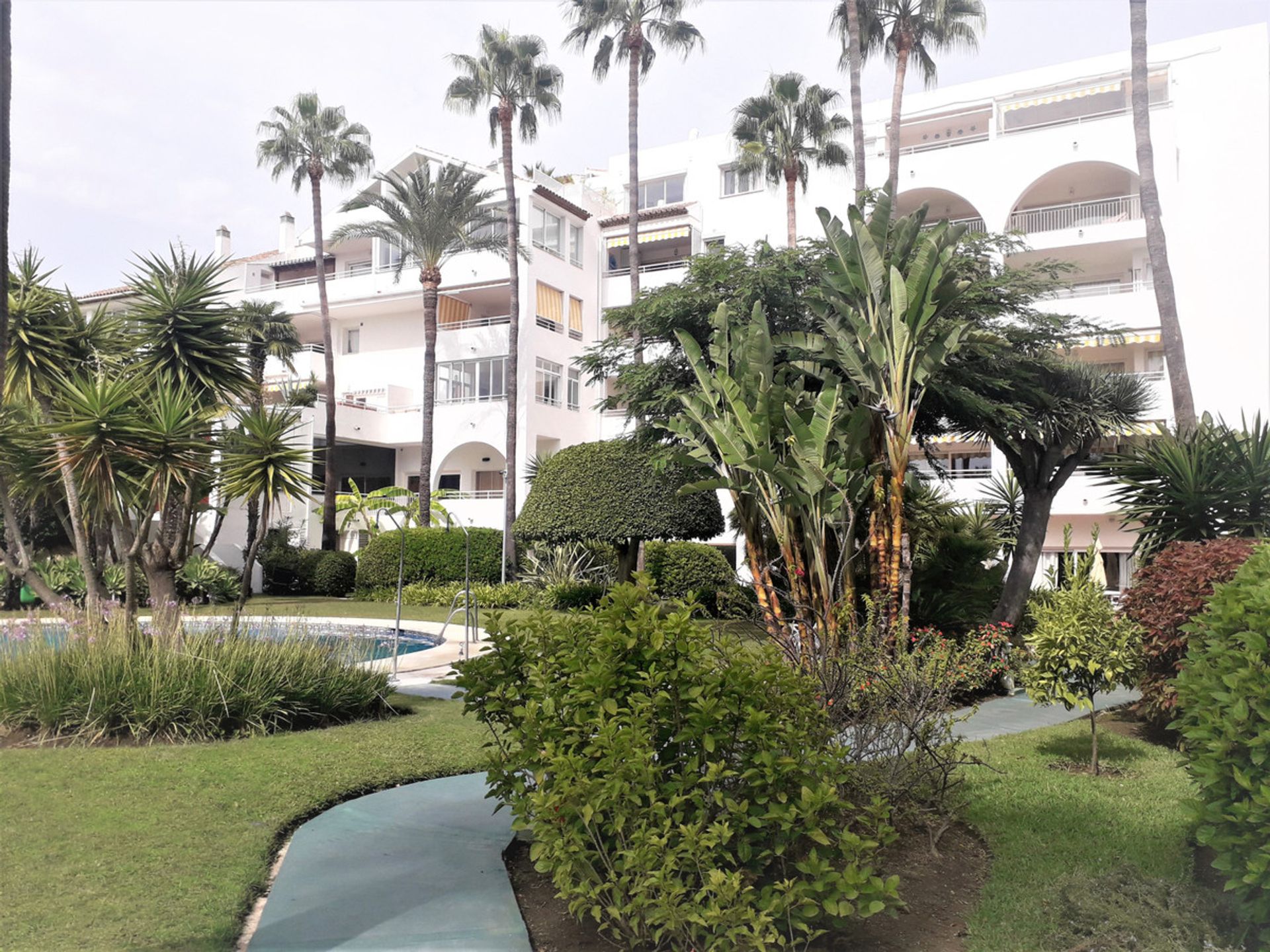 Condominio nel San Pedro de Alcantara, Andalusia 10723931