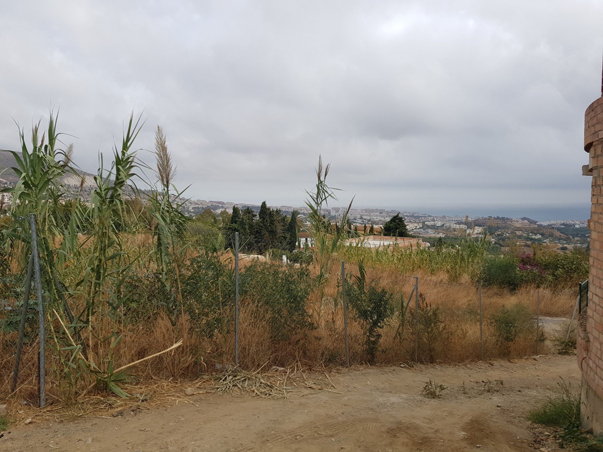 Tanah di Benalmádena, Andalucía 10723944