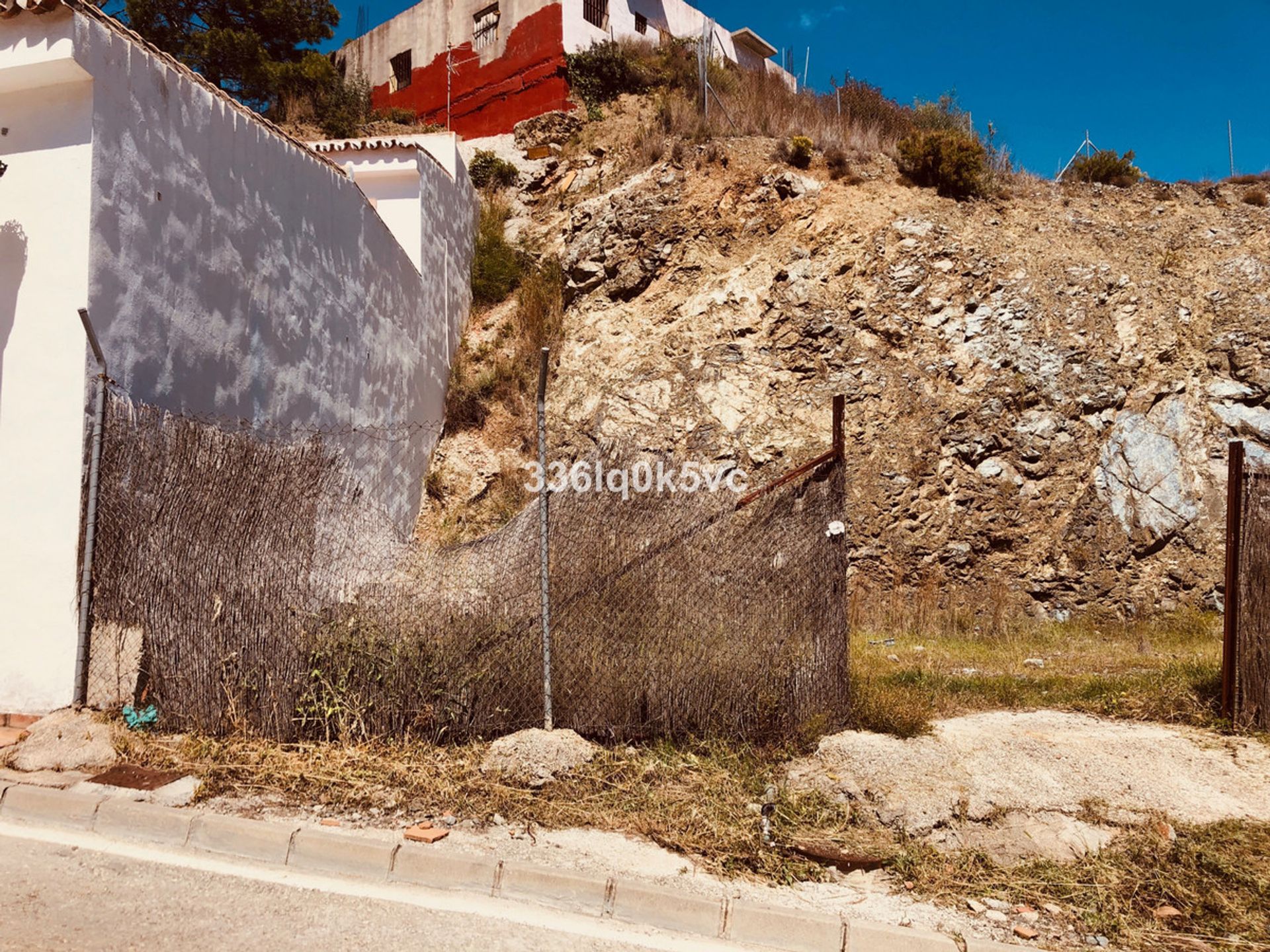 Land in Benahavís, Andalucía 10723960