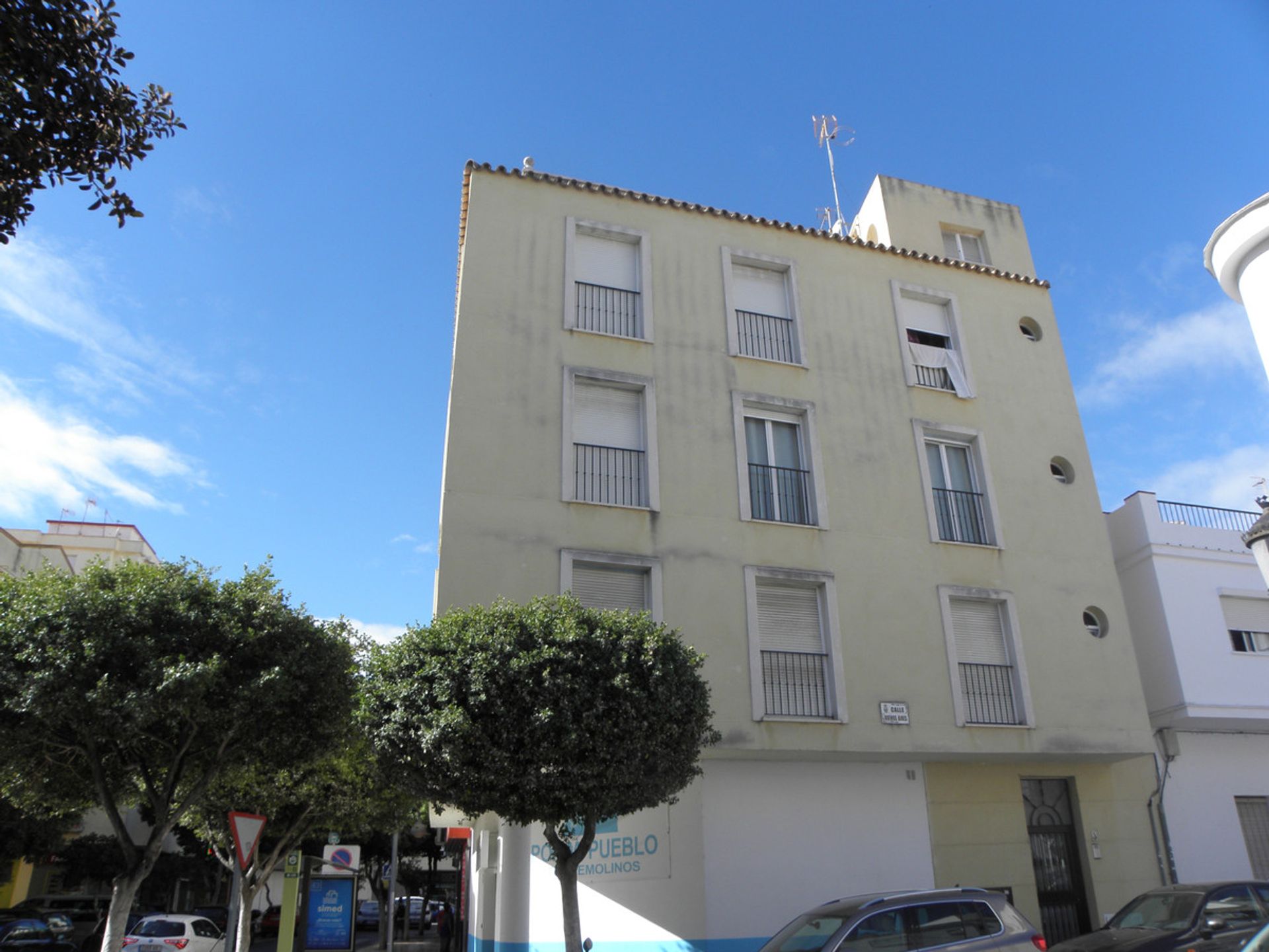 Condominium in Alhaurín de la Torre, Andalucía 10724060