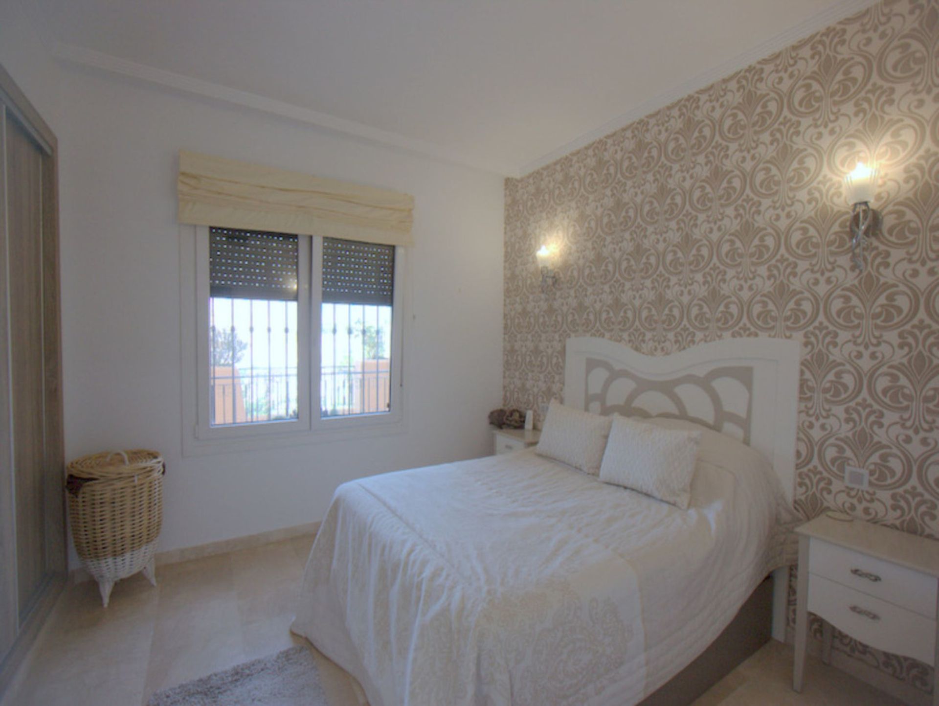 Condominium dans La Duquesa, Andalucía 10724085