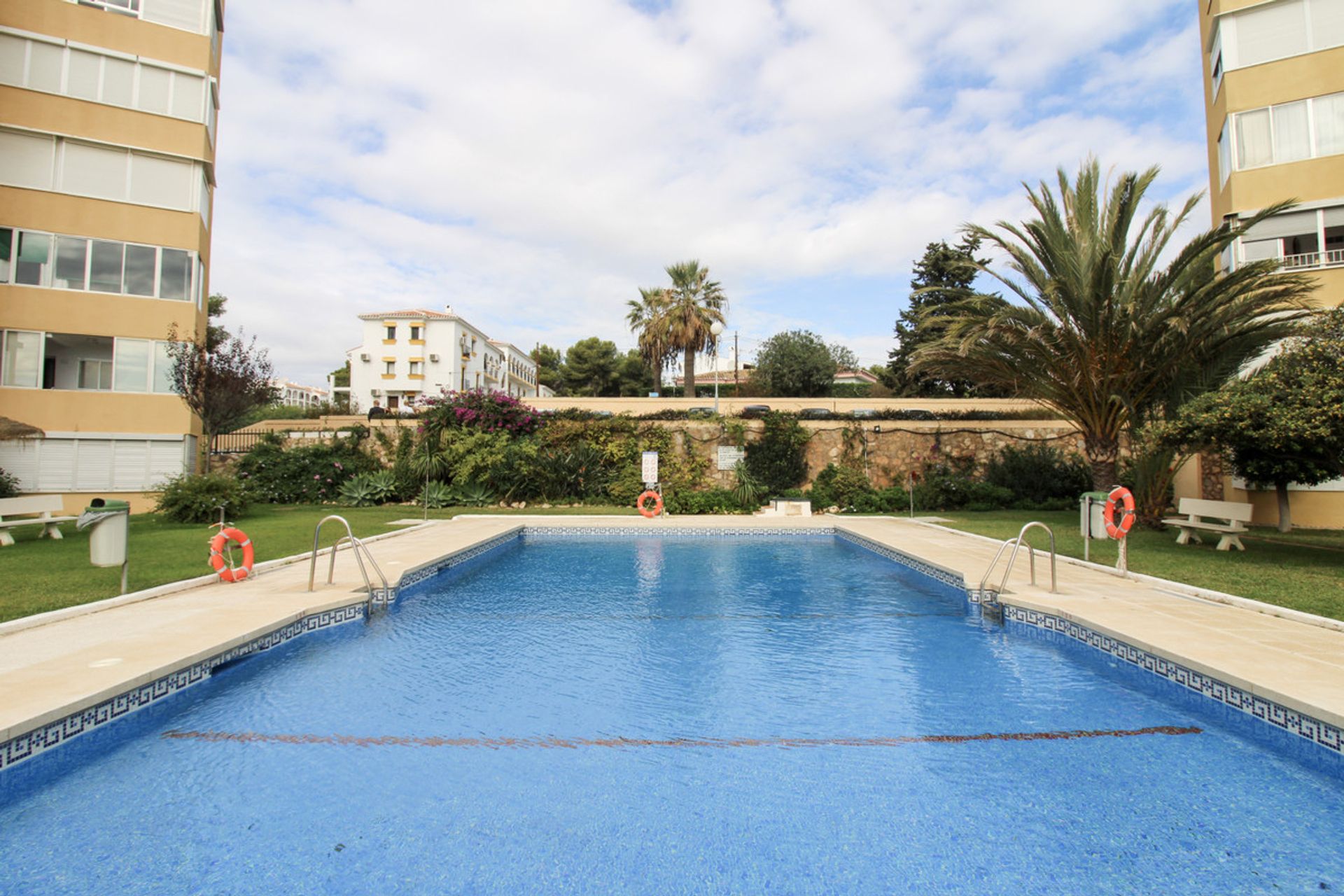 عمارات في Las Lagunas de Mijas, Andalucía 10724109