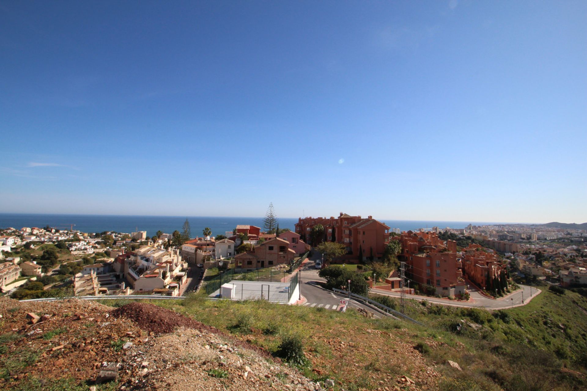 Land in Las Lagunas de Mijas, Andalucía 10724233