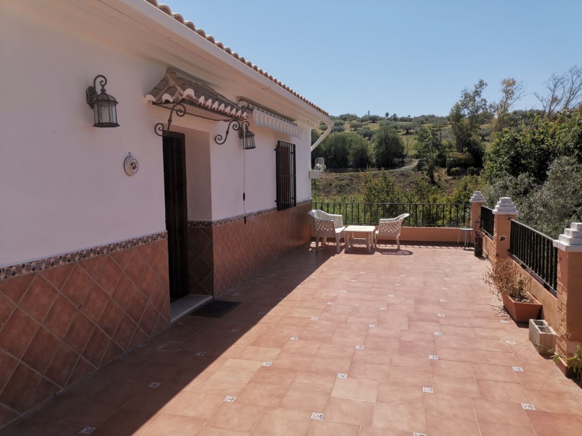 rumah dalam Alcaucín, Andalucía 10724253