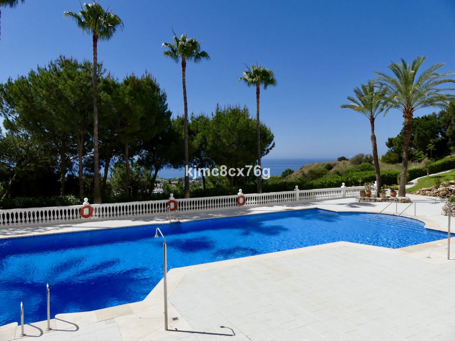 Condominio nel Fuengirola, Andalusia 10724263