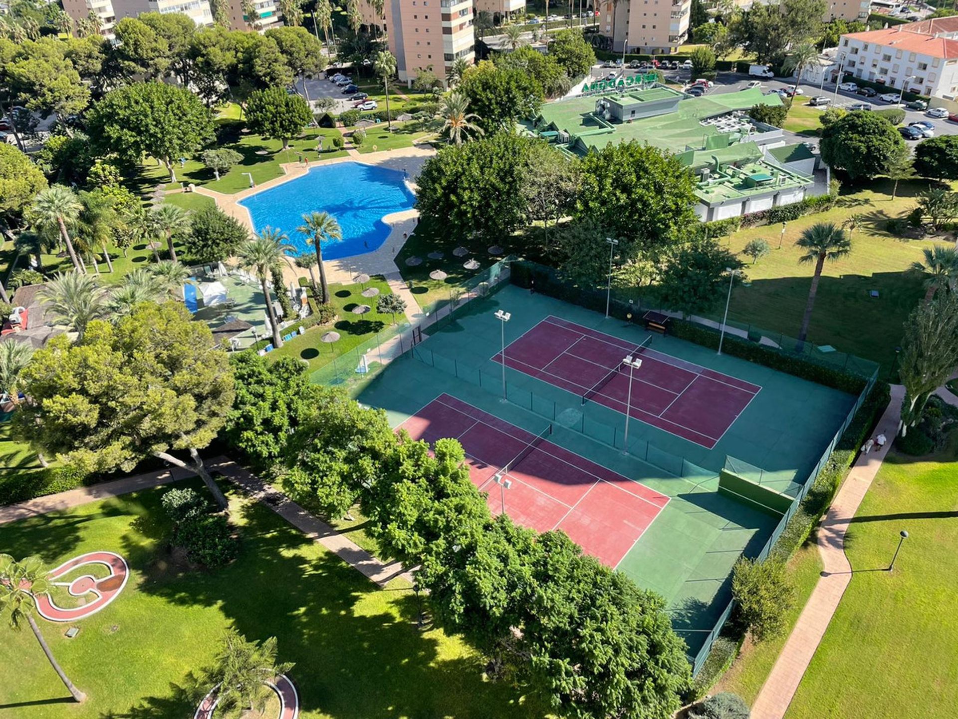 Osakehuoneisto sisään Alhaurin de la Torre, Andalusia 10724344