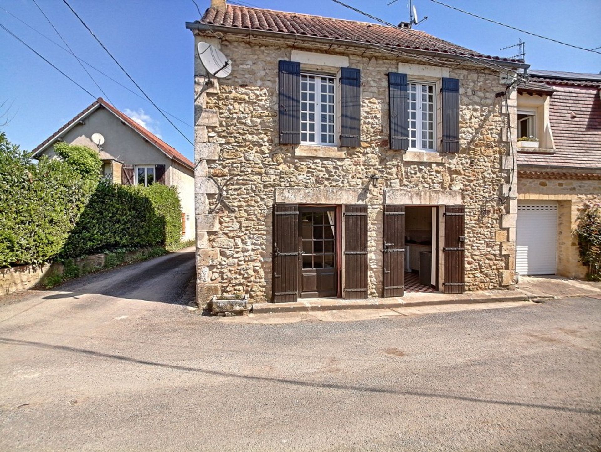 Будинок в Siorac-en-Périgord, Nouvelle-Aquitaine 10724475