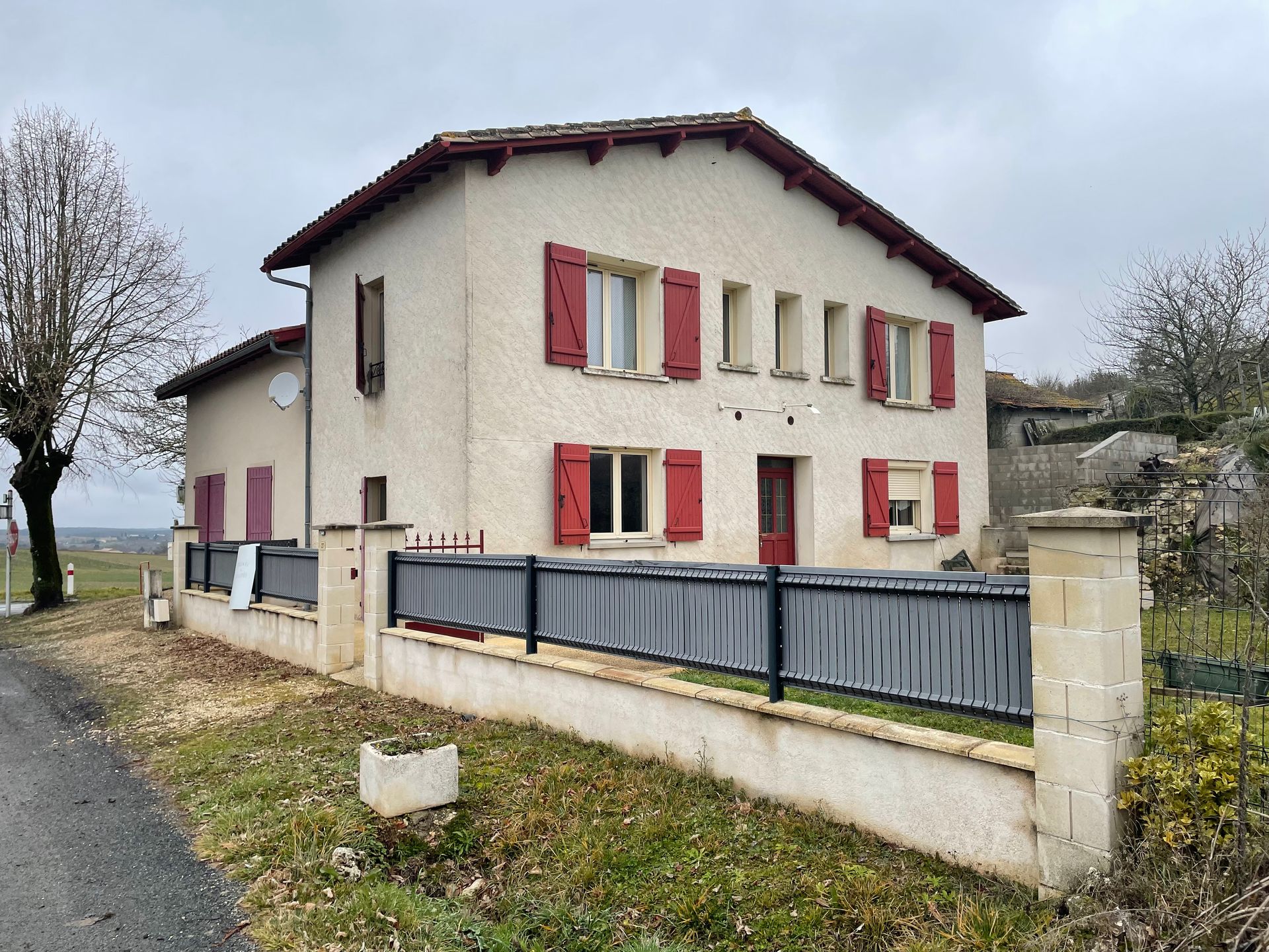 Будинок в Thénac, Nouvelle-Aquitaine 10724560