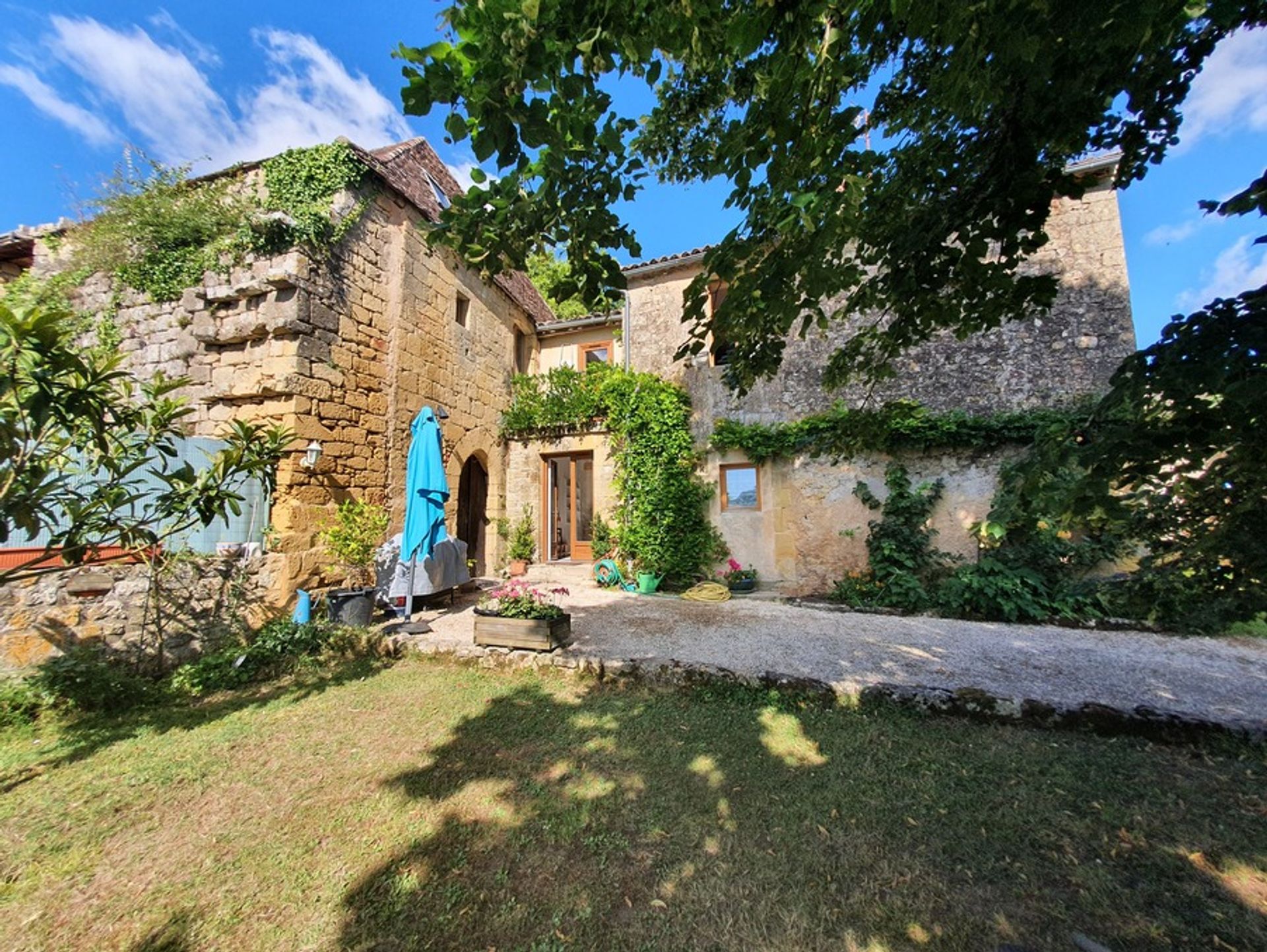 Haus im Saint-Avit-Sénieur, Nouvelle-Aquitaine 10724561