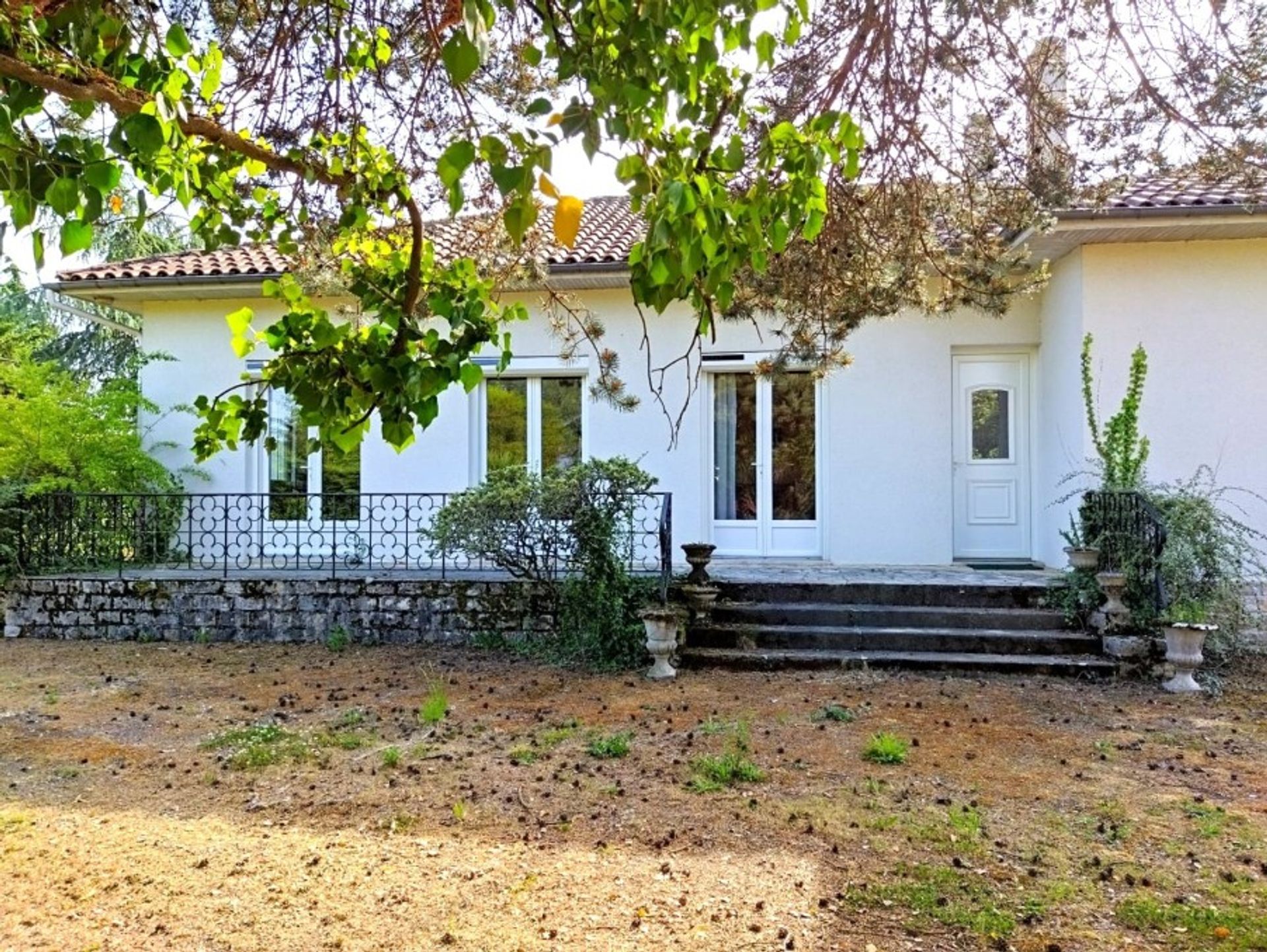 Casa nel Montpon-Ménestérol, Nouvelle-Aquitaine 10724569